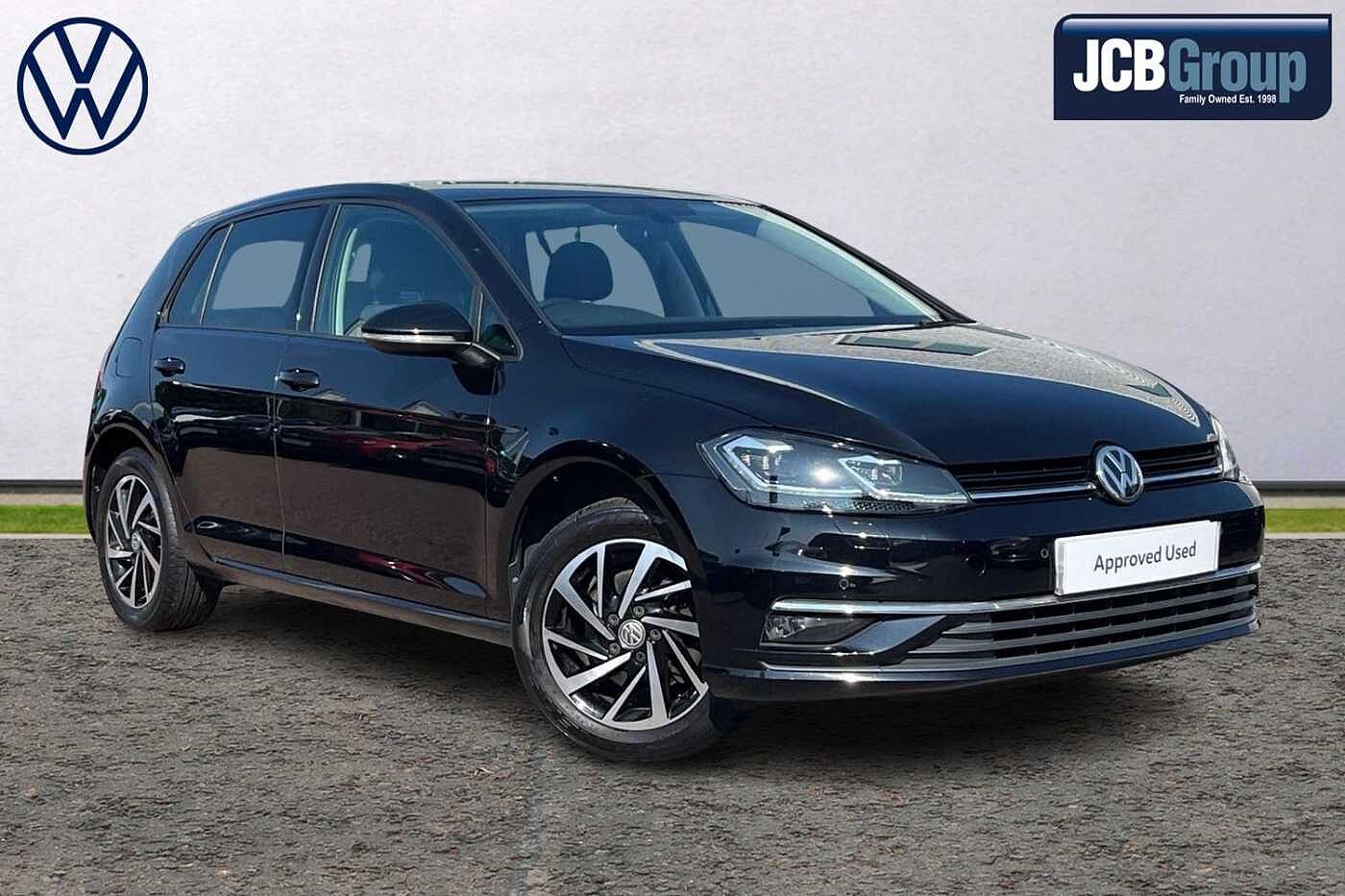 Main listing image - Volkswagen Golf
