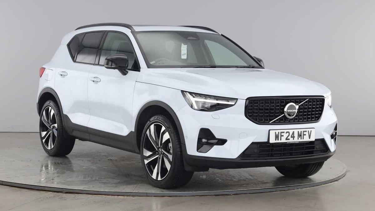 Main listing image - Volvo XC40