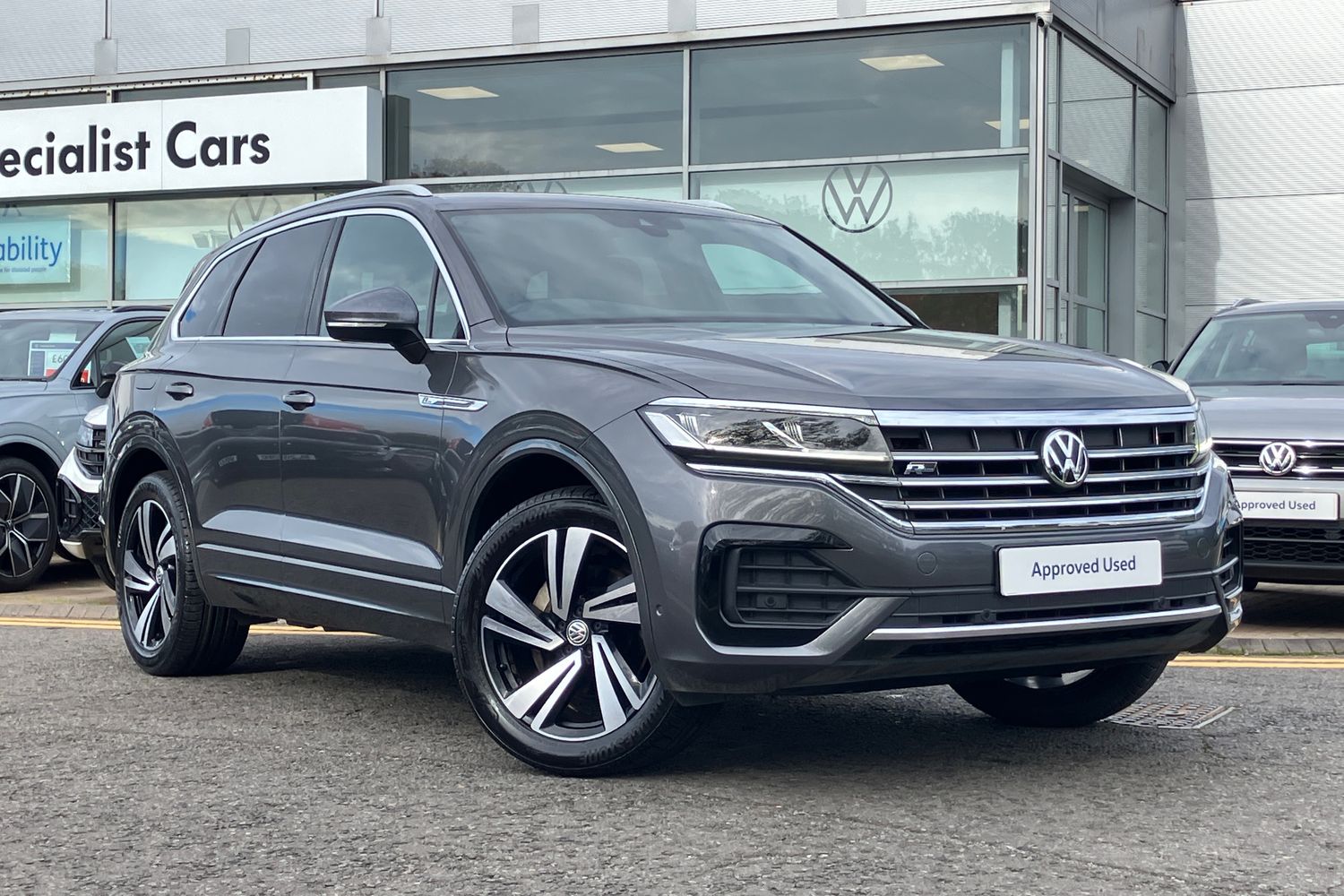 Main listing image - Volkswagen Touareg