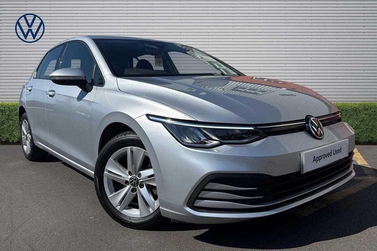 Main listing image - Volkswagen Golf