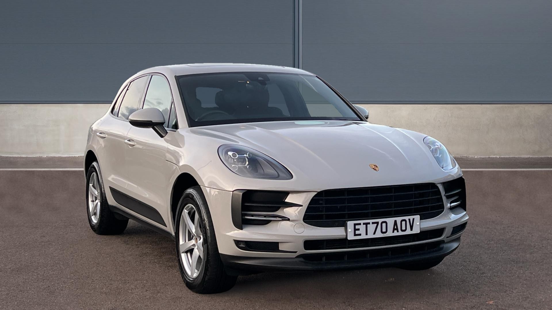 Main listing image - Porsche Macan