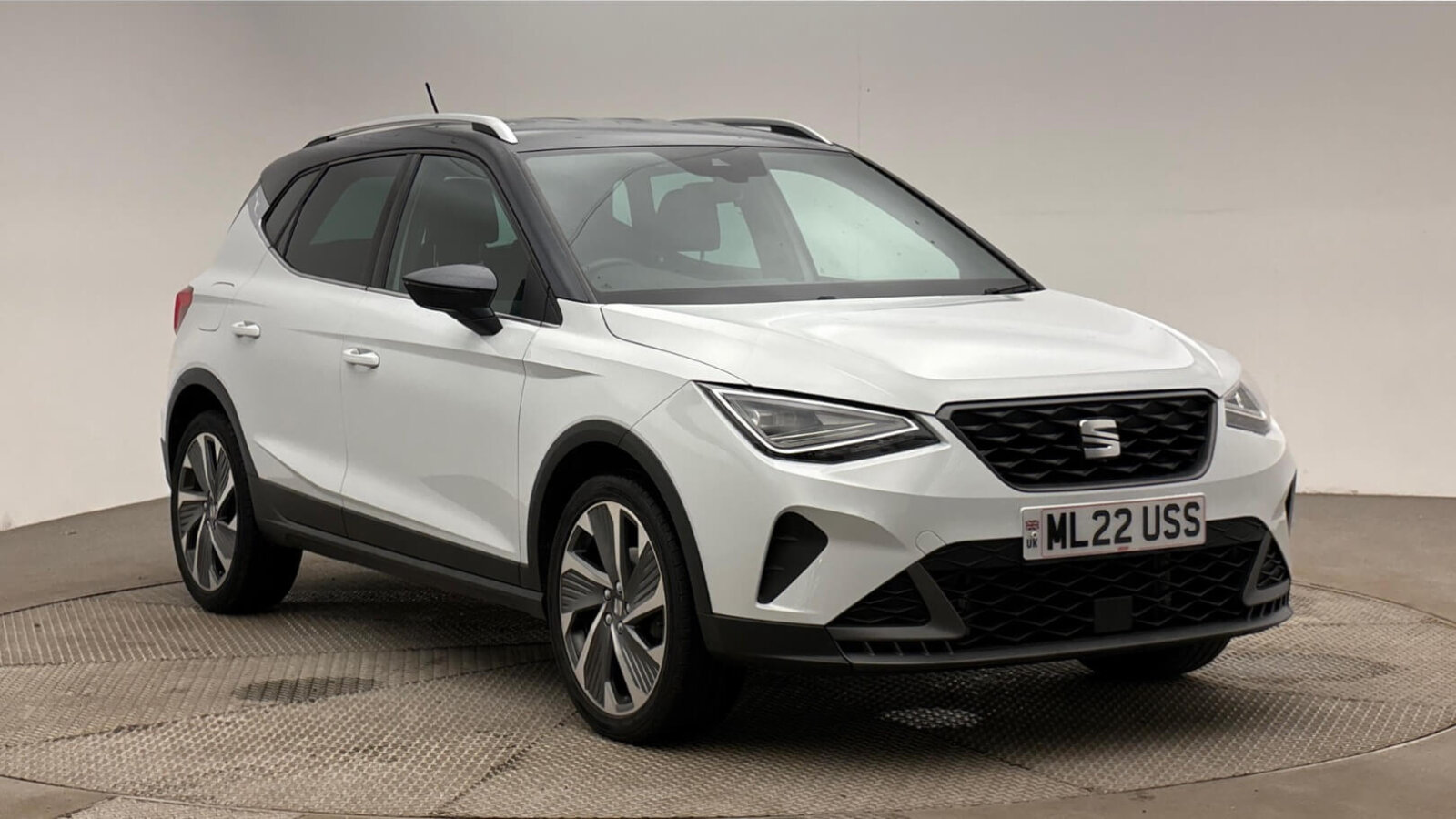 Main listing image - SEAT Arona