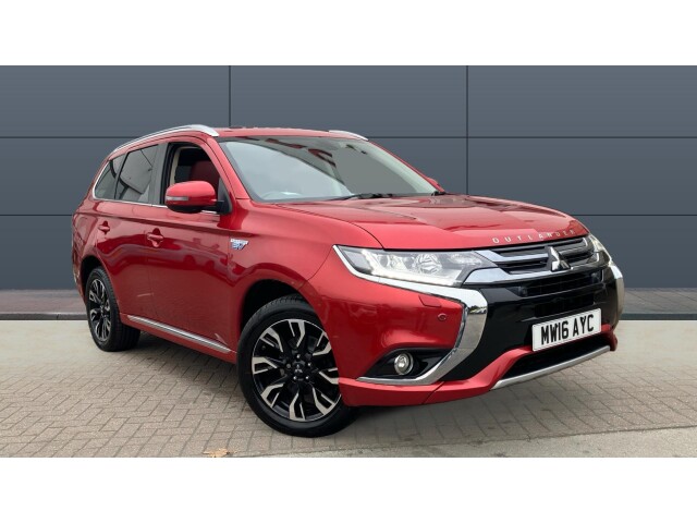 Main listing image - Mitsubishi Outlander