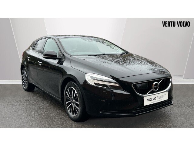 Main listing image - Volvo V40