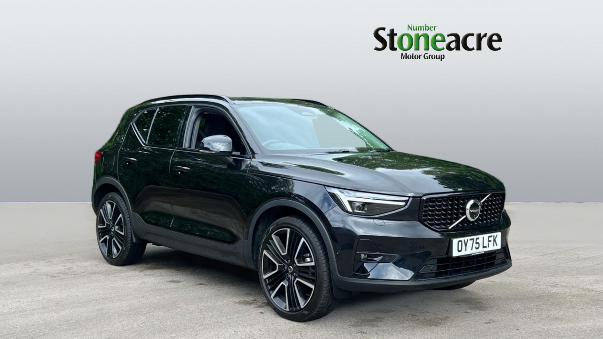 Main listing image - Volvo XC40