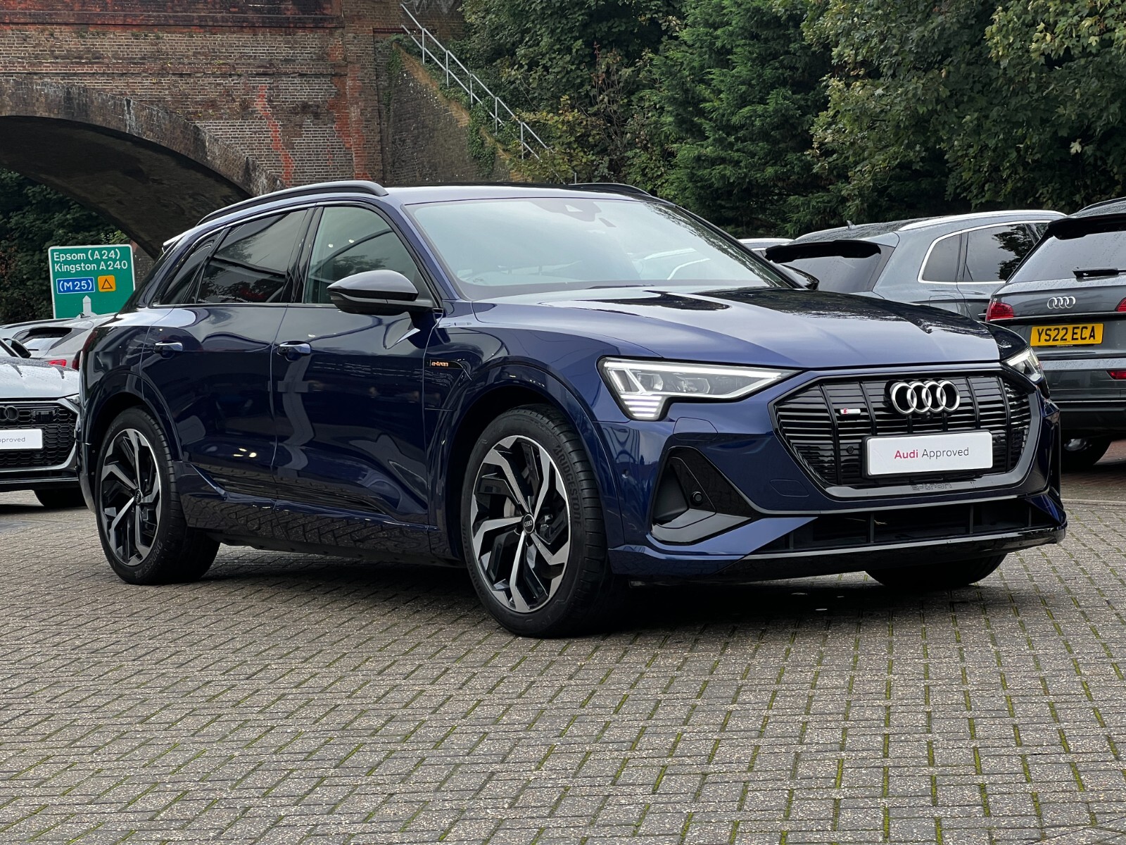 Main listing image - Audi e-tron