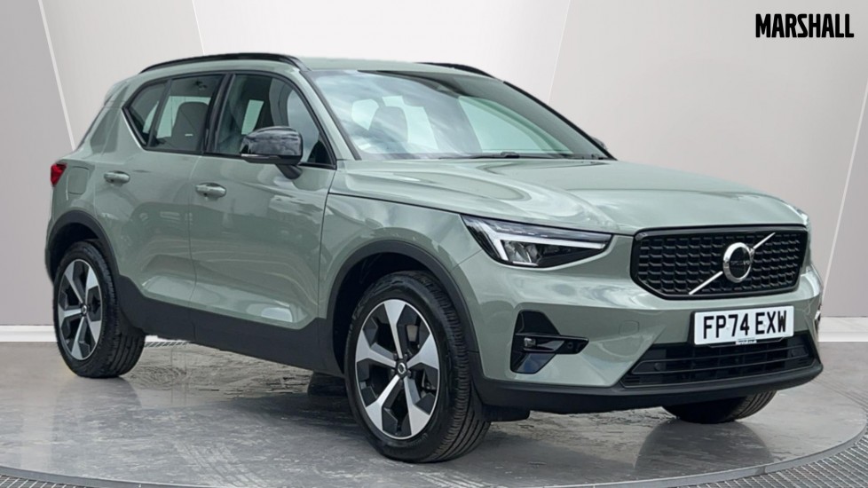 Main listing image - Volvo XC40