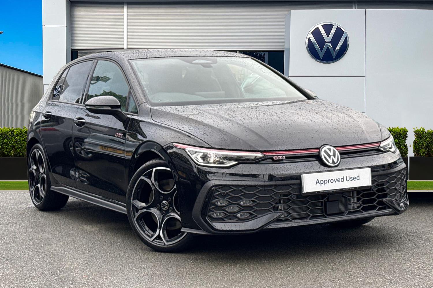 Main listing image - Volkswagen Golf