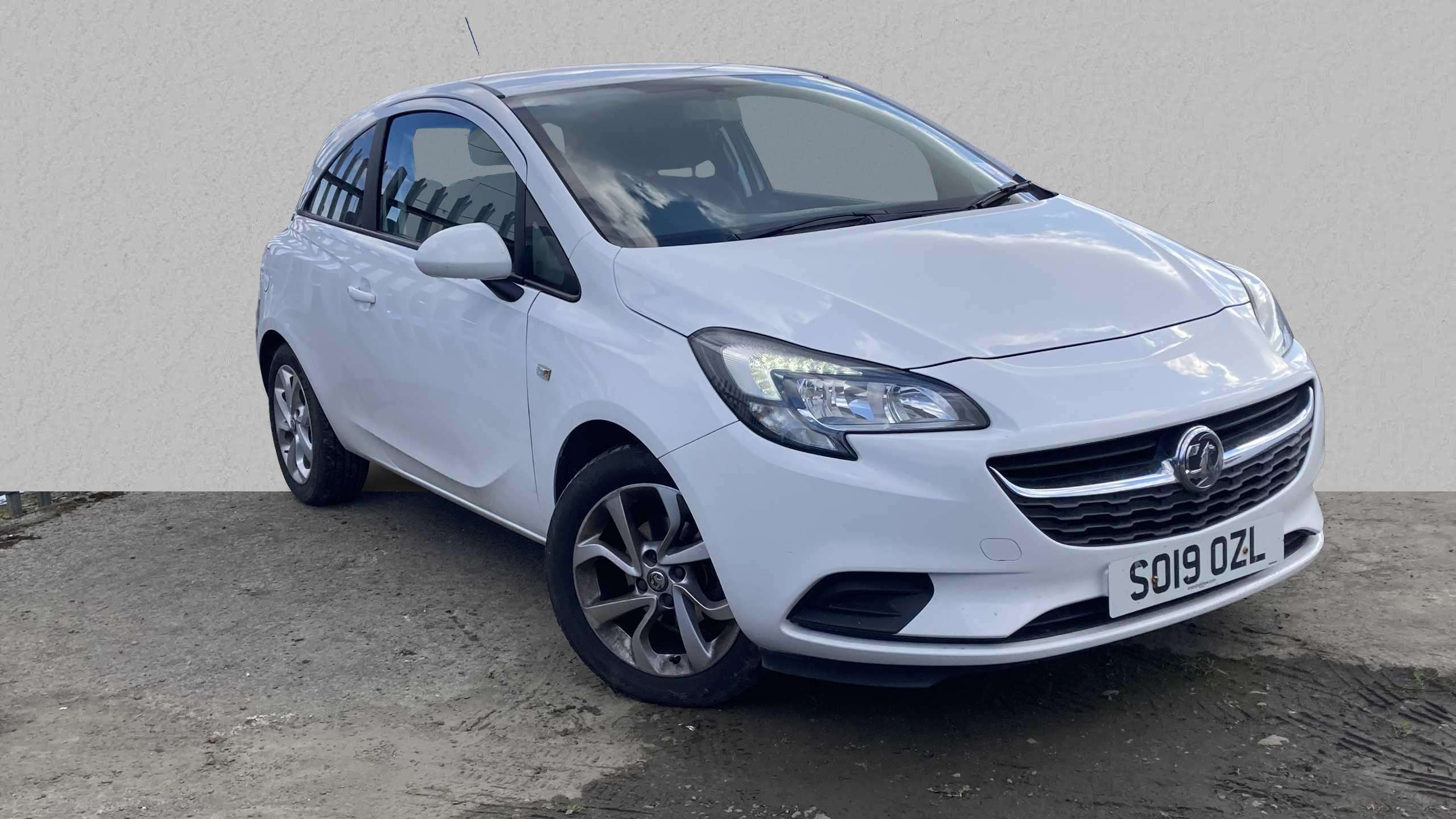 Main listing image - Vauxhall Corsa