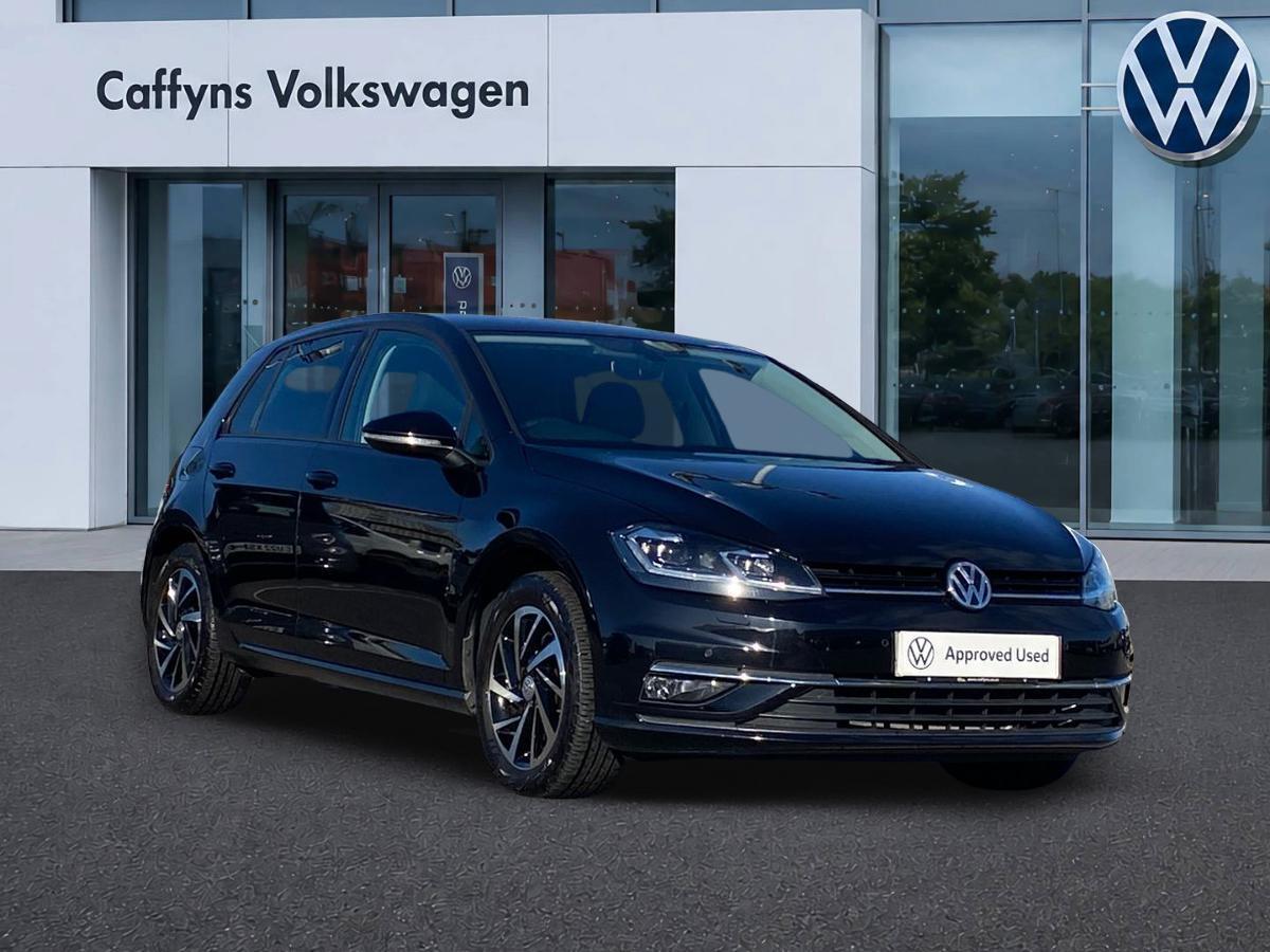 Main listing image - Volkswagen Golf