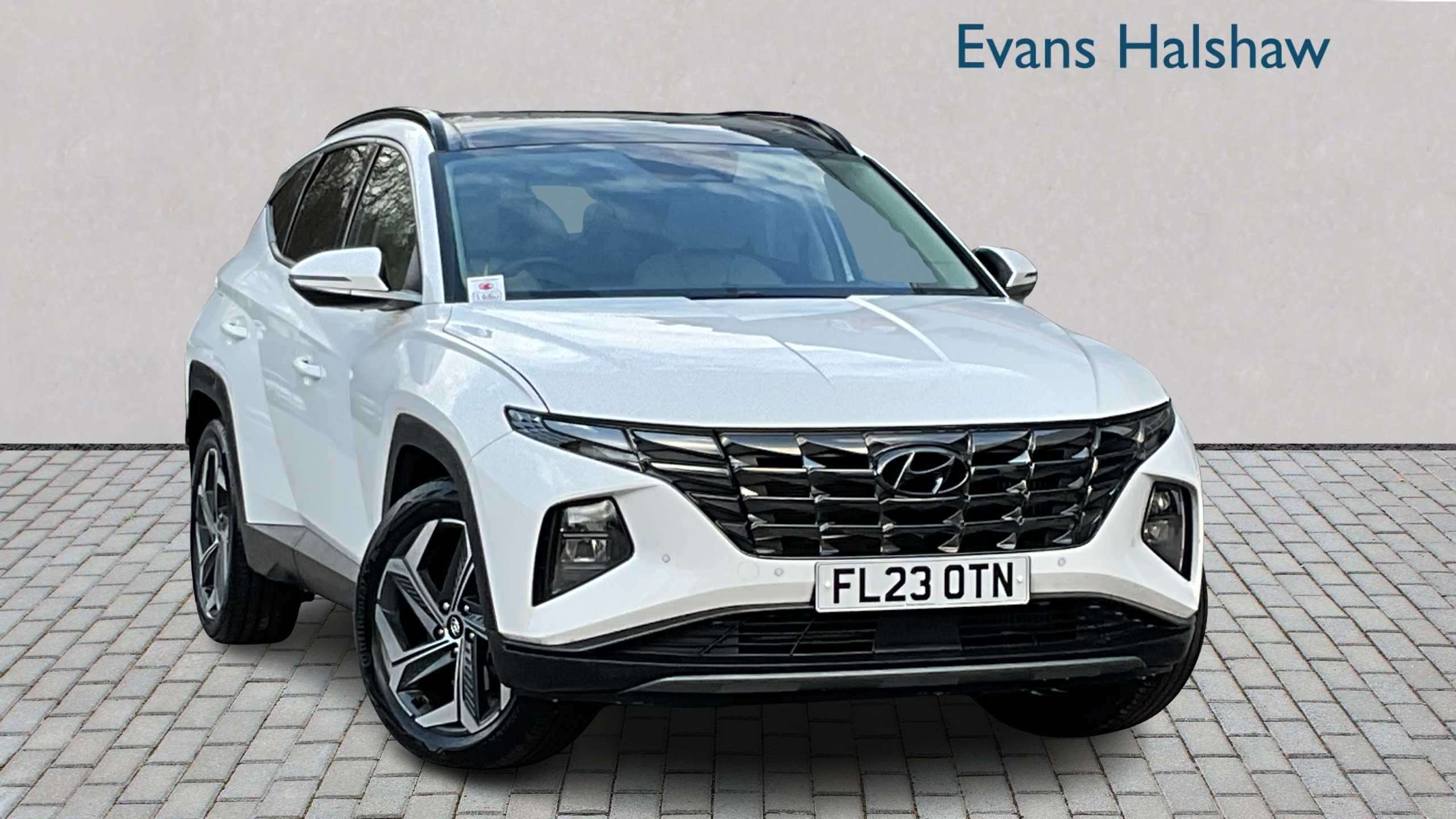 Main listing image - Hyundai Tucson