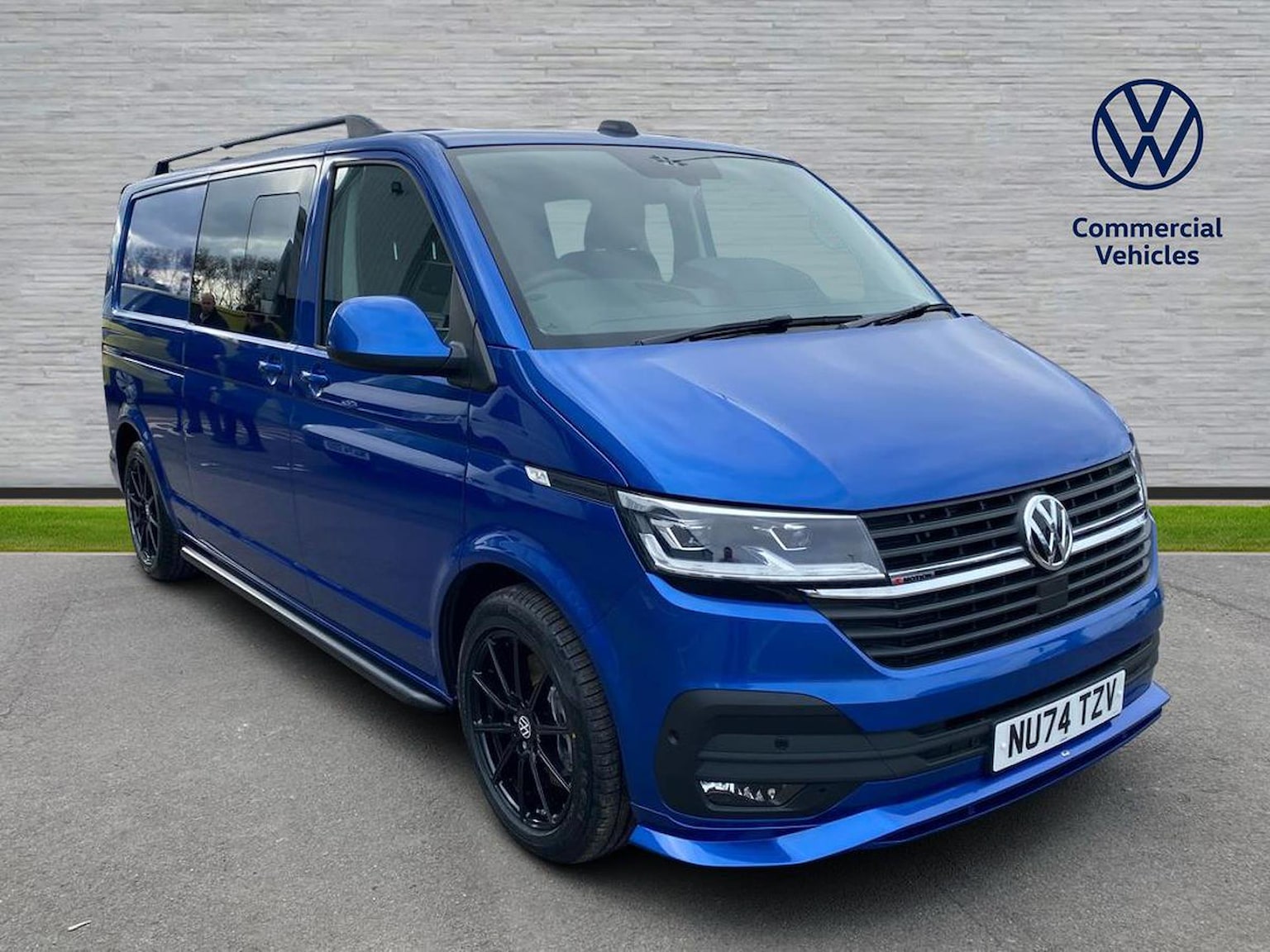 Main listing image - Volkswagen Transporter