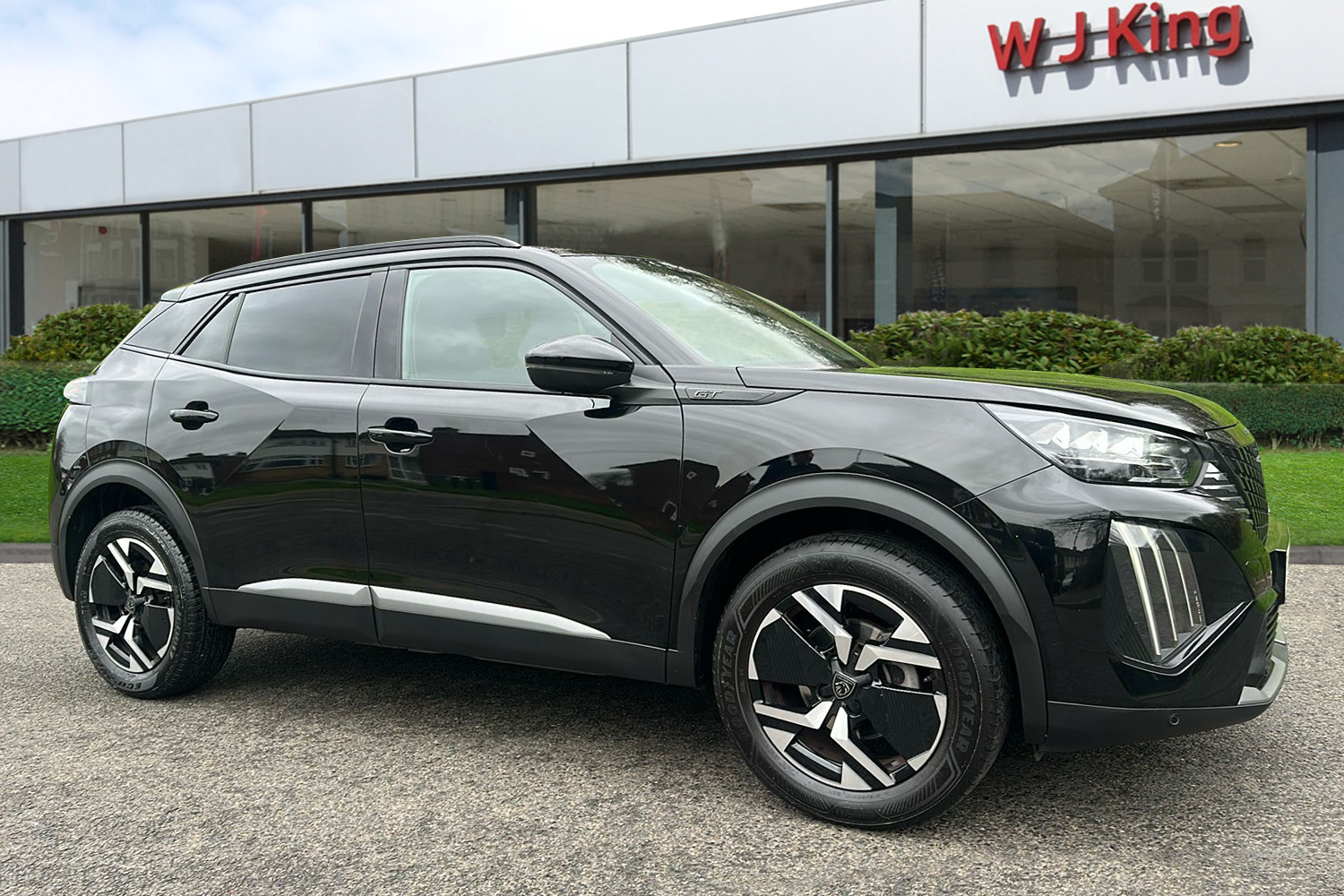 Main listing image - Peugeot 2008