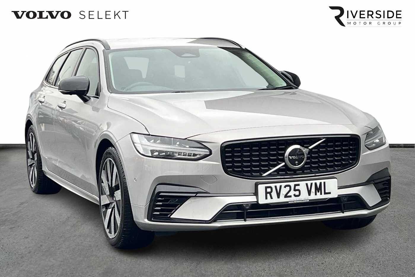 Main listing image - Volvo V90