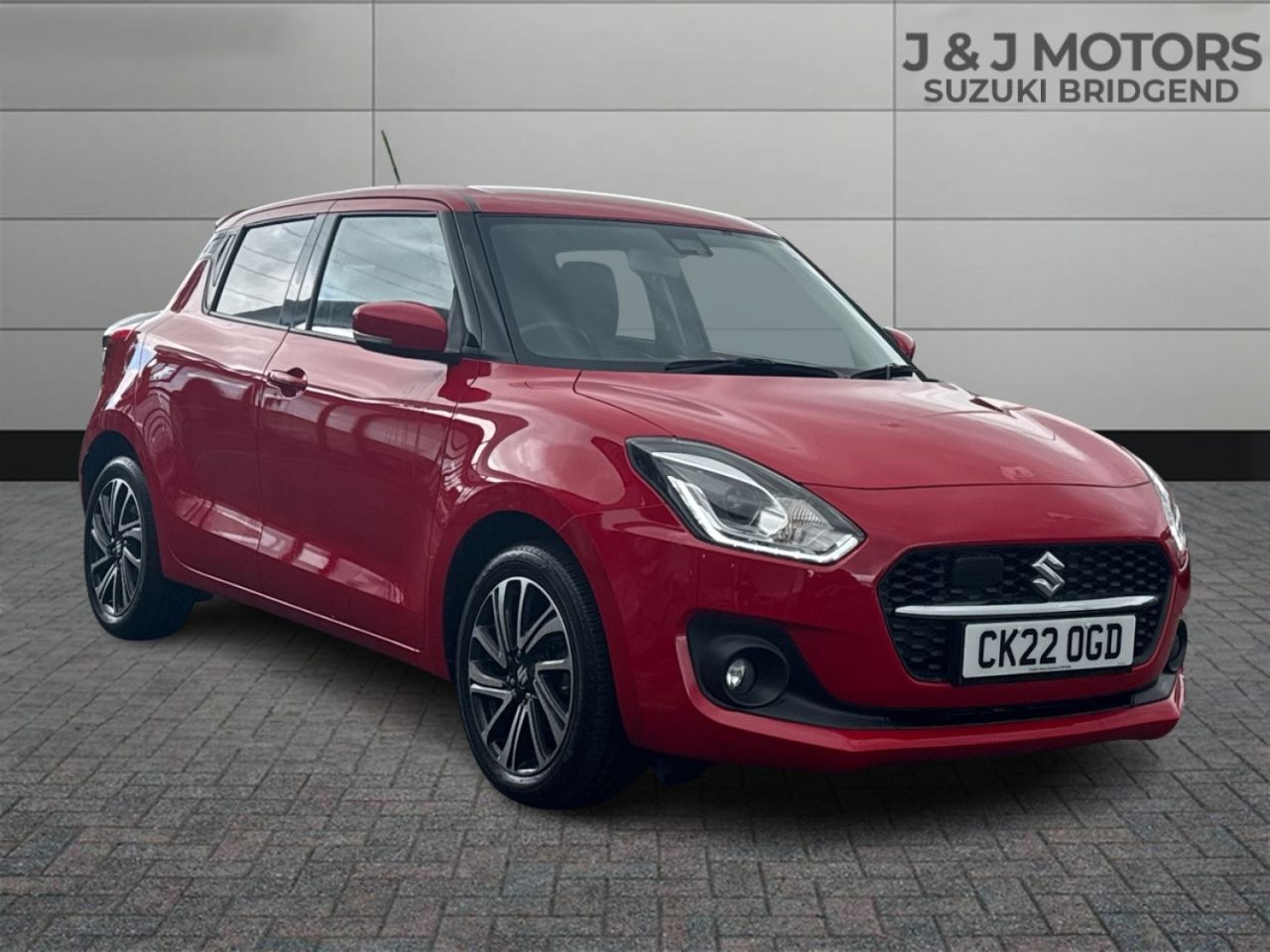 Main listing image - Suzuki Swift