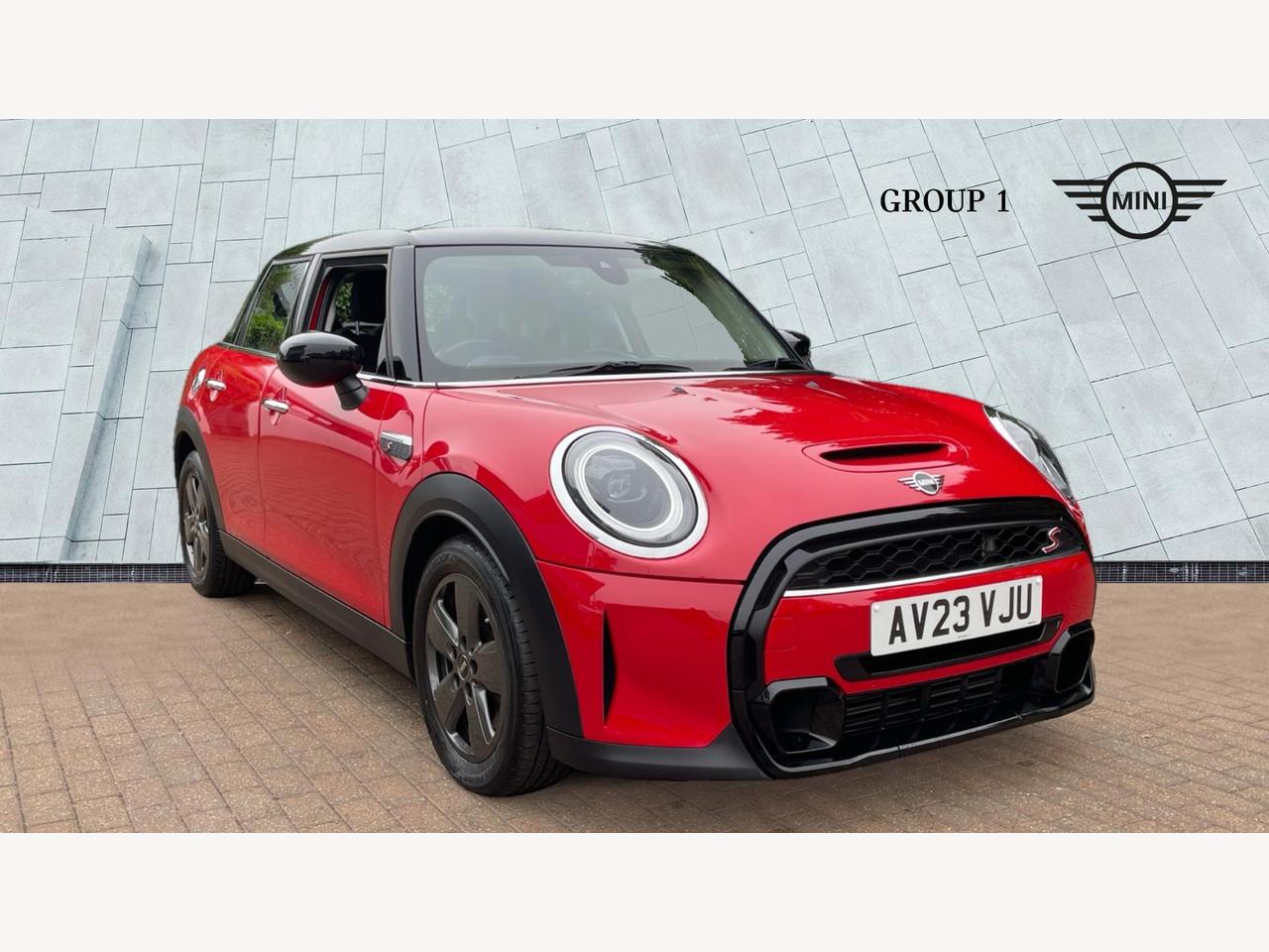 Main listing image - MINI Hatchback 5dr