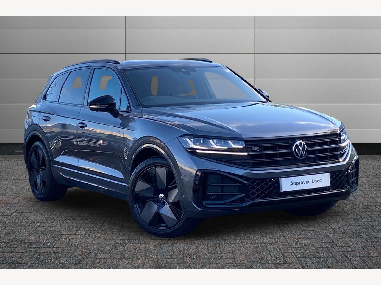 Main listing image - Volkswagen Touareg