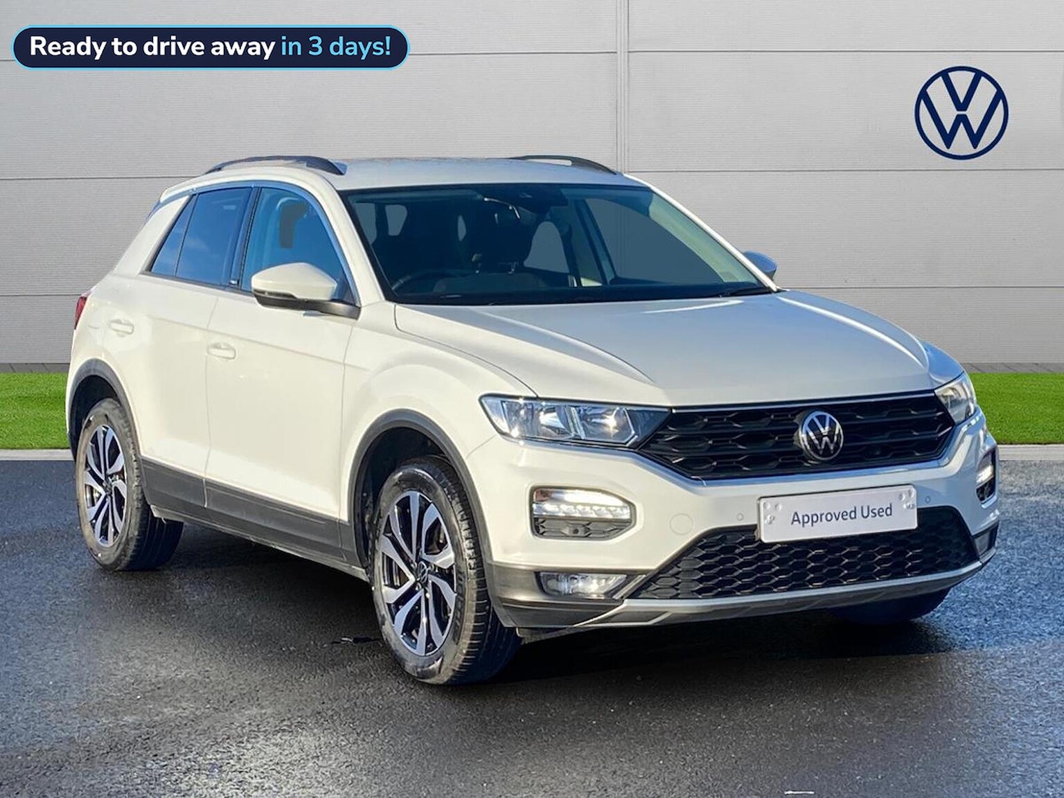 Main listing image - Volkswagen T-Roc