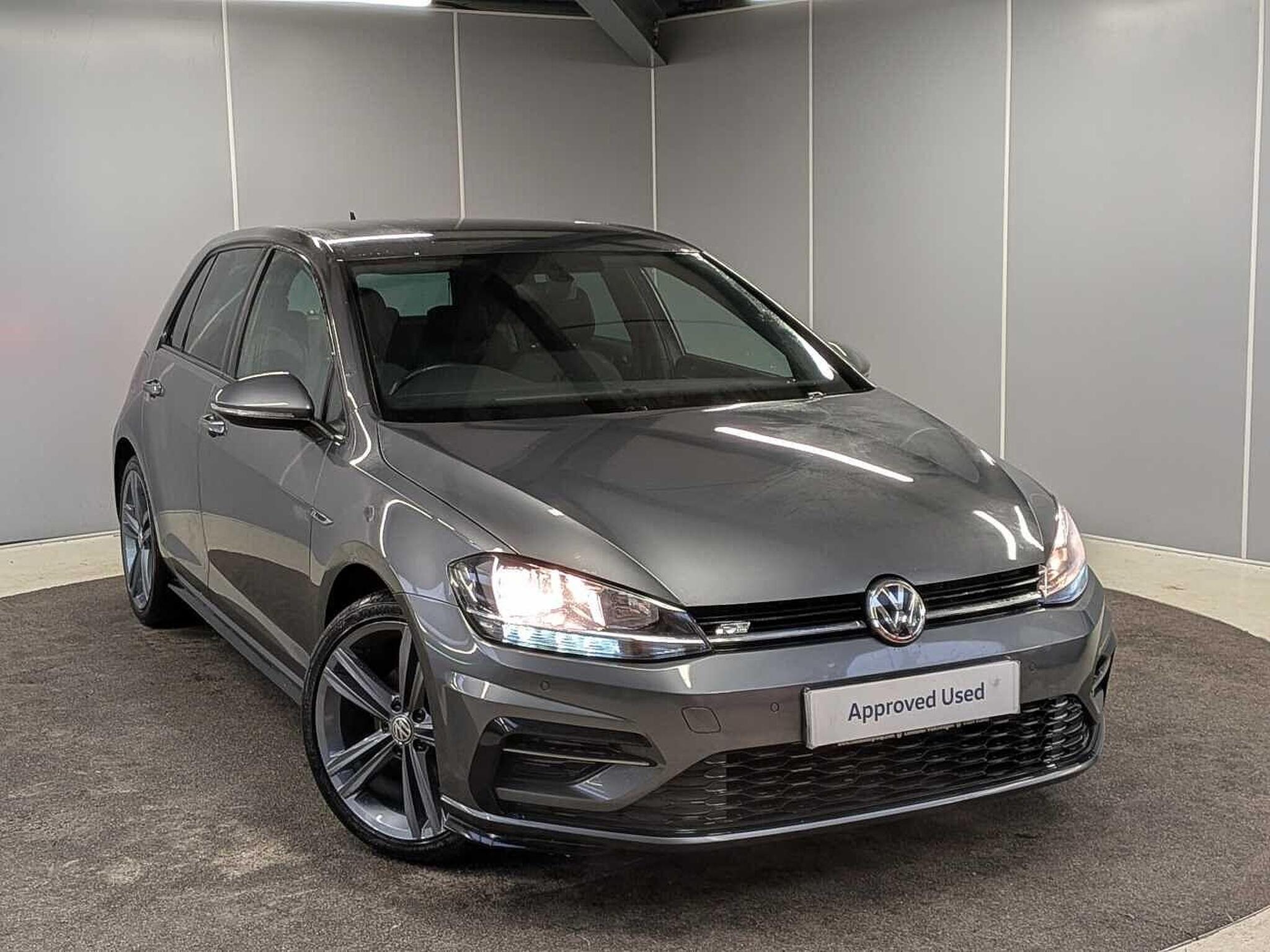 Main listing image - Volkswagen Golf