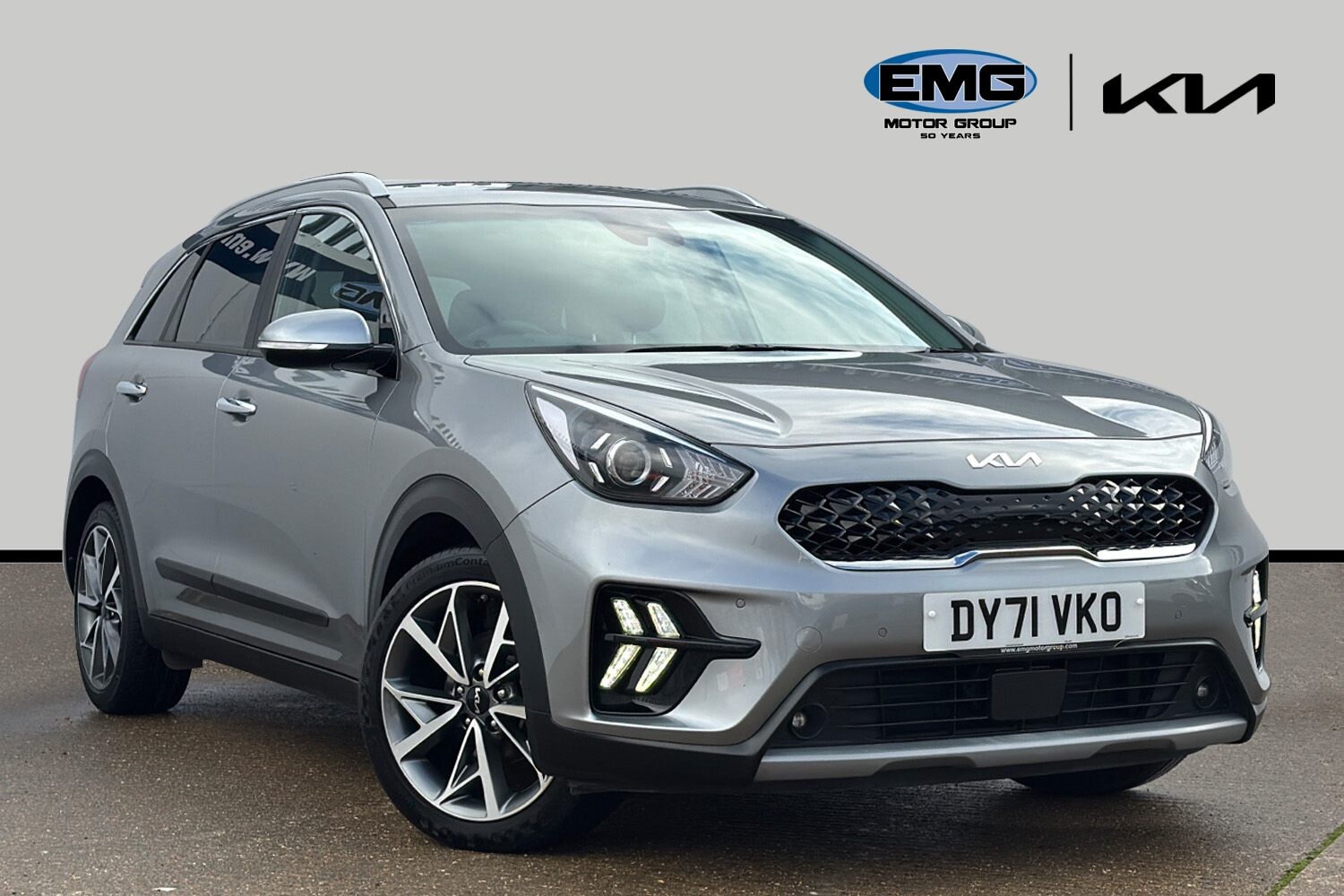 Main listing image - Kia Niro