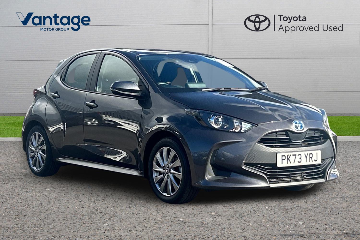 Main listing image - Toyota Yaris