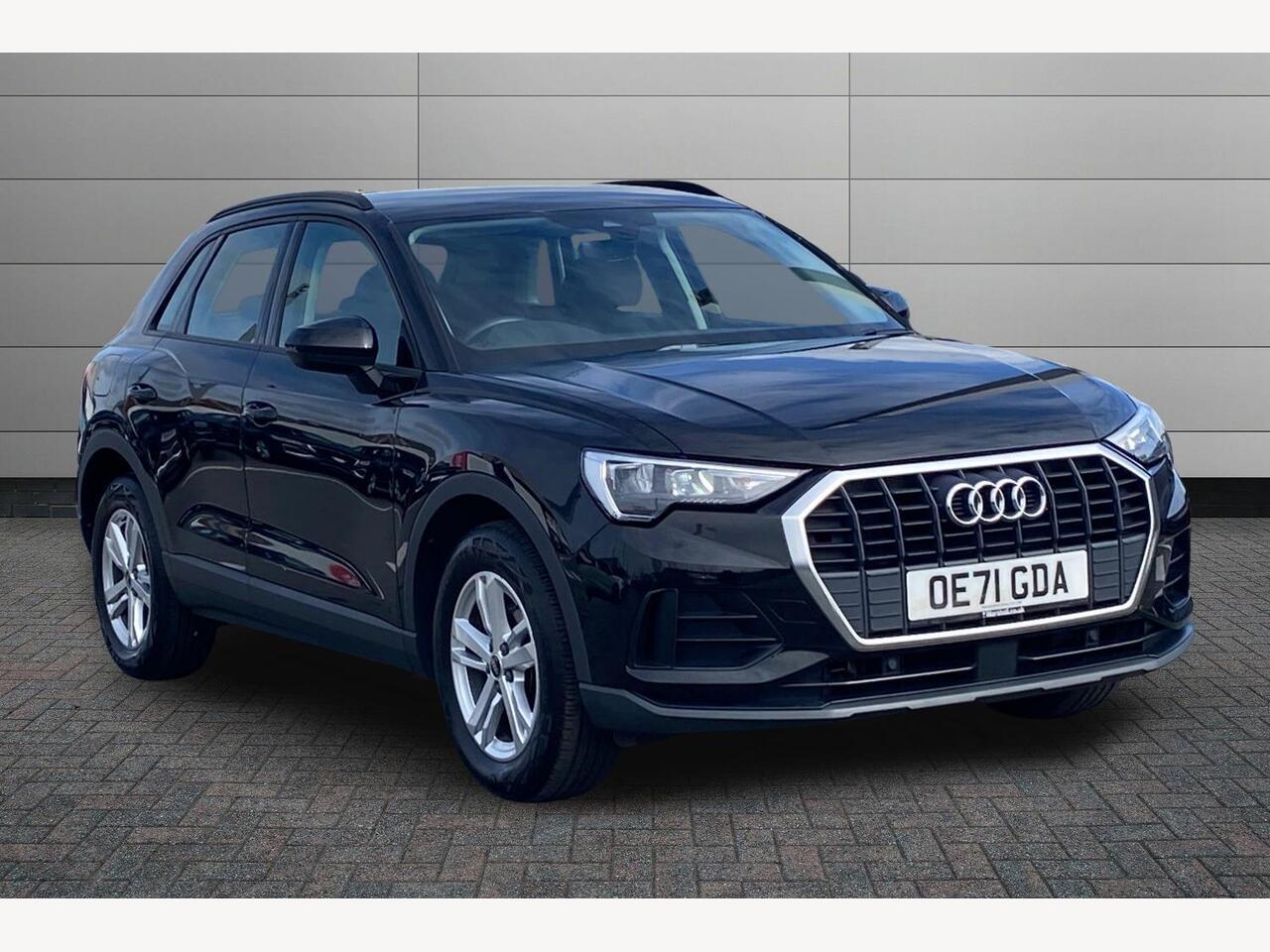 Main listing image - Audi Q3