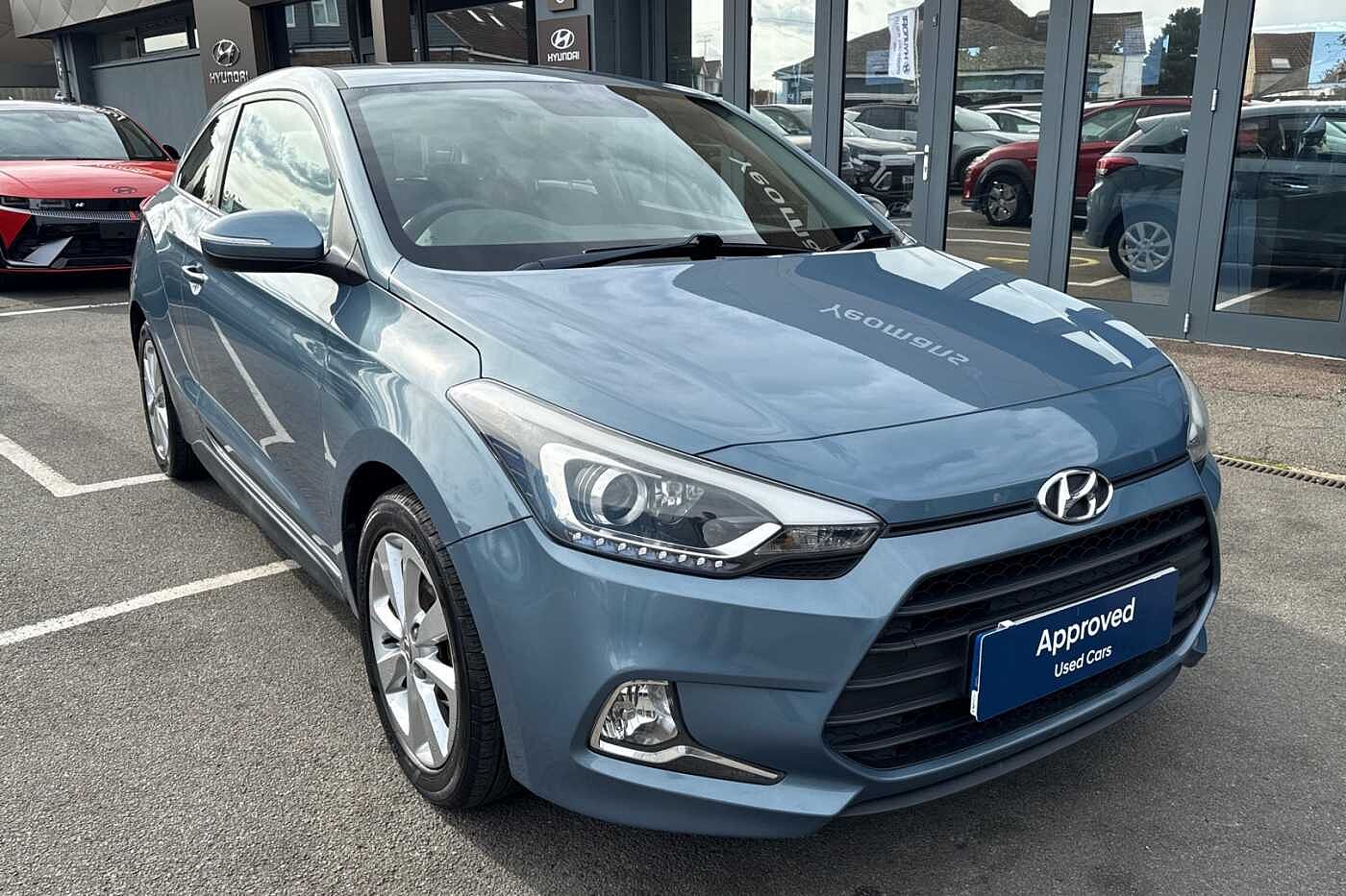 Main listing image - Hyundai i20