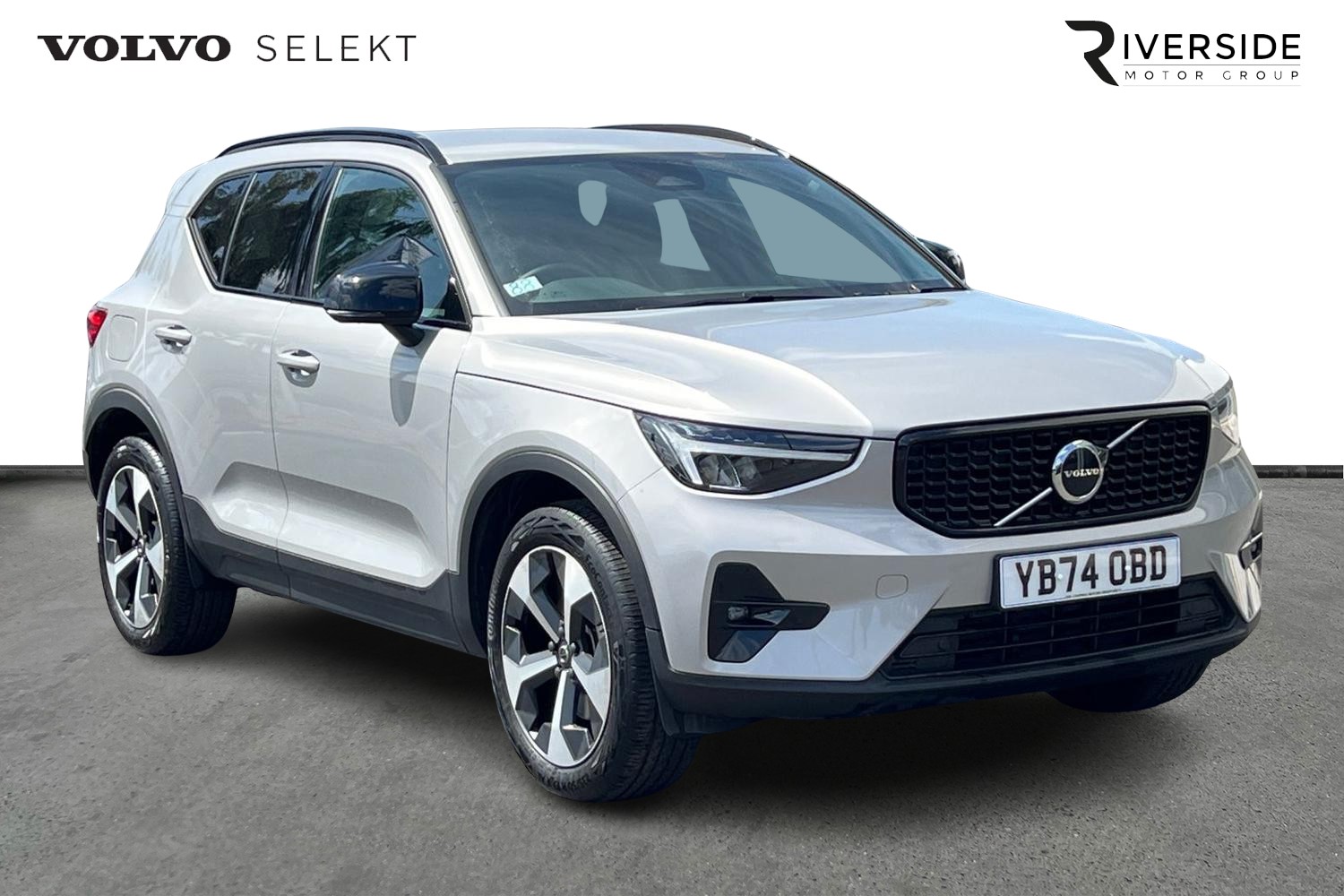 Main listing image - Volvo XC40