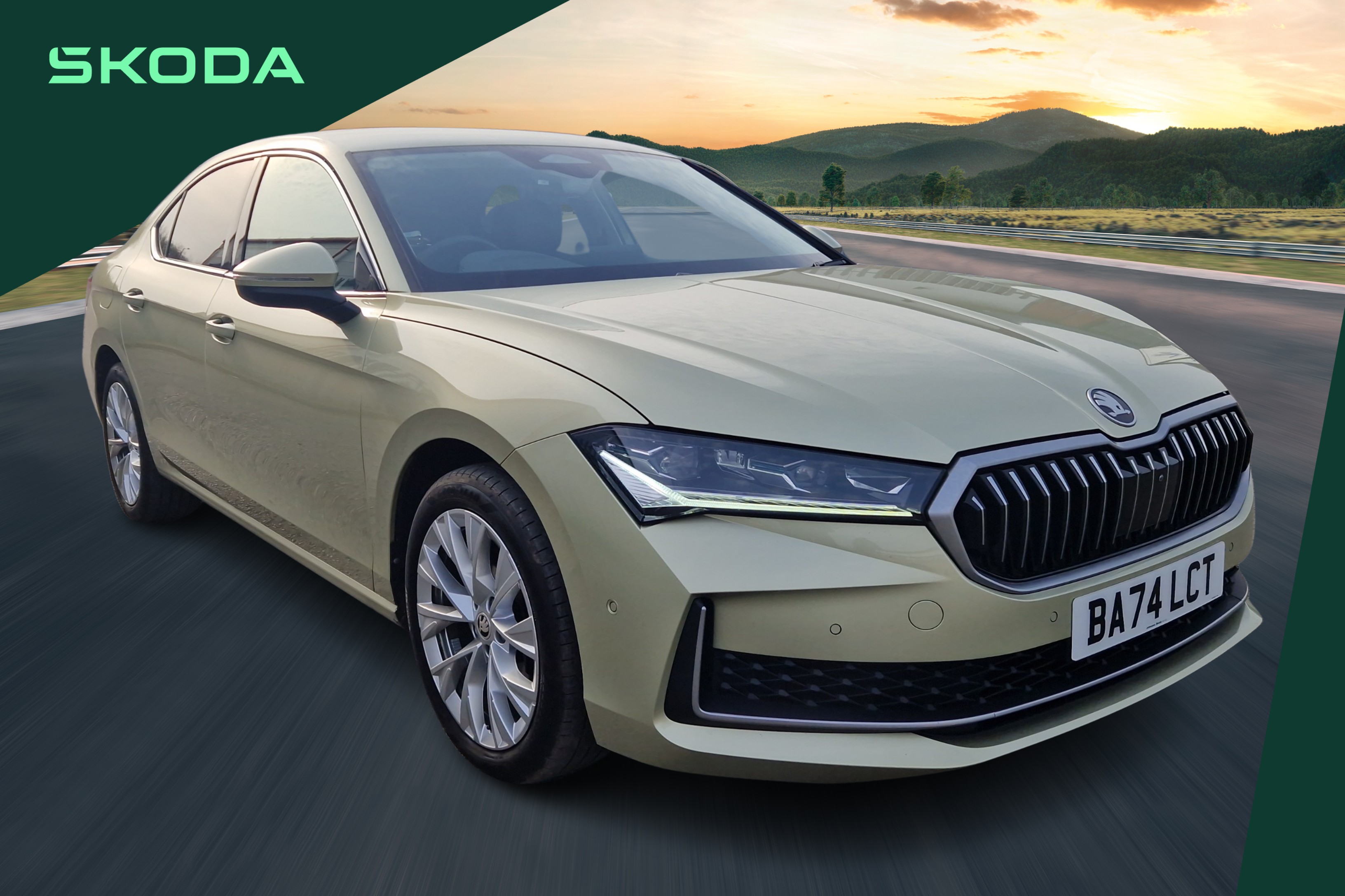 Main listing image - Skoda Superb