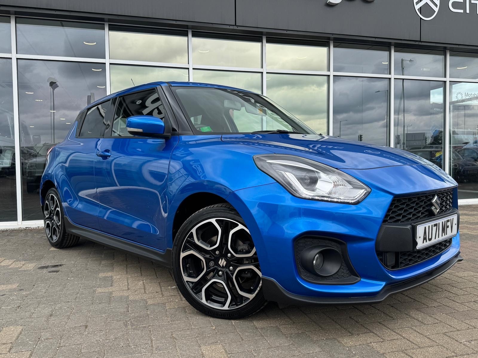 Main listing image - Suzuki Swift Sport