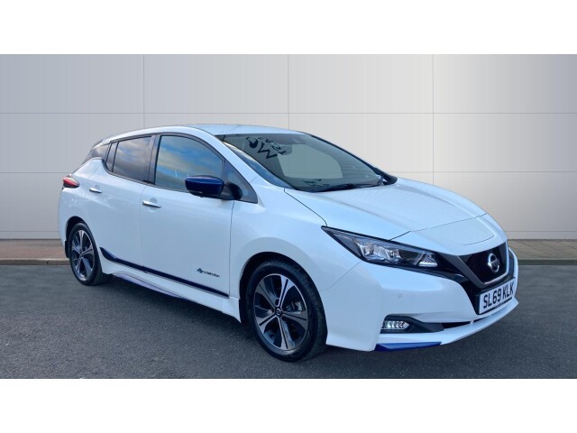 Main listing image - Nissan Leaf