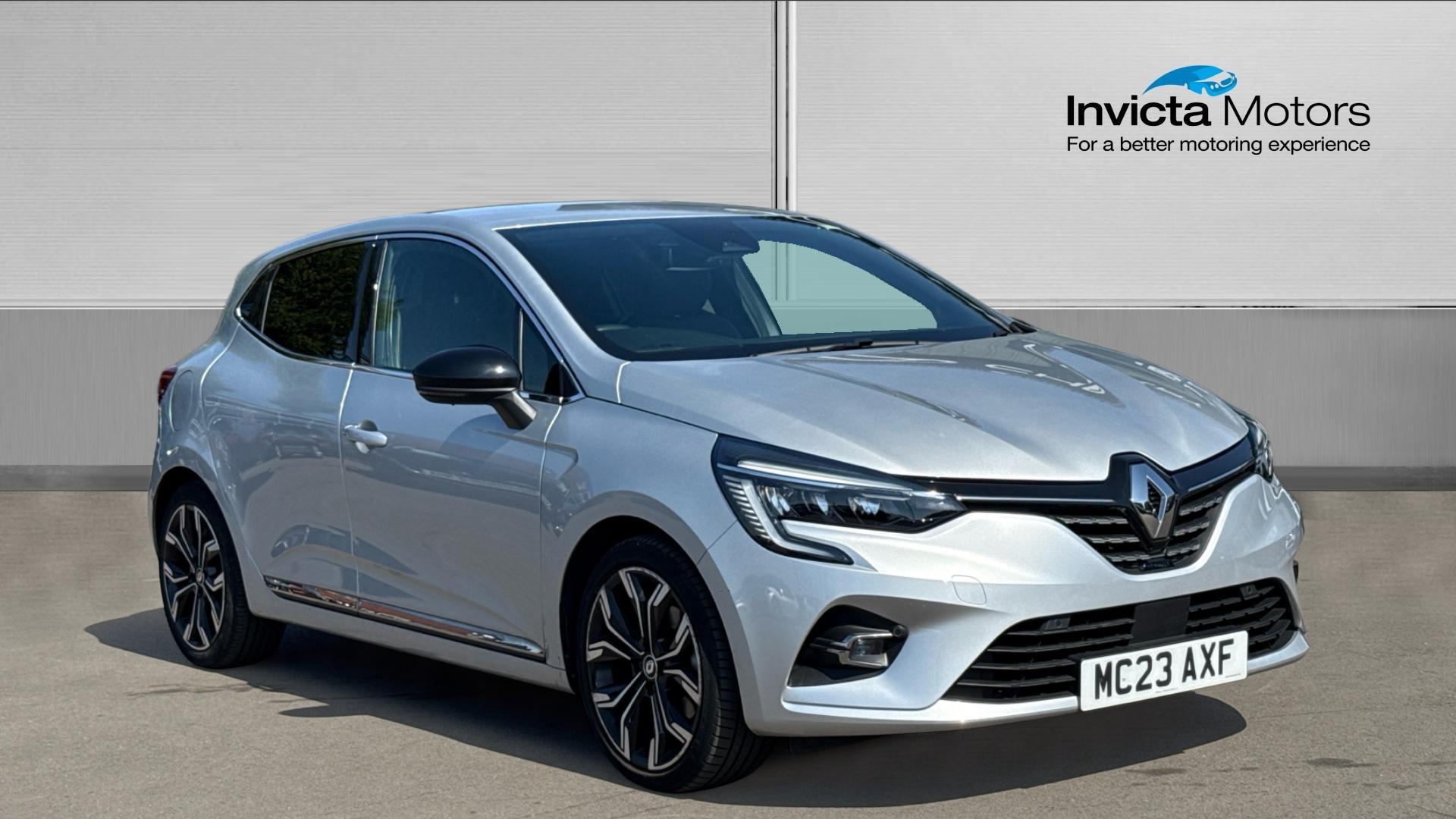 Main listing image - Renault Clio