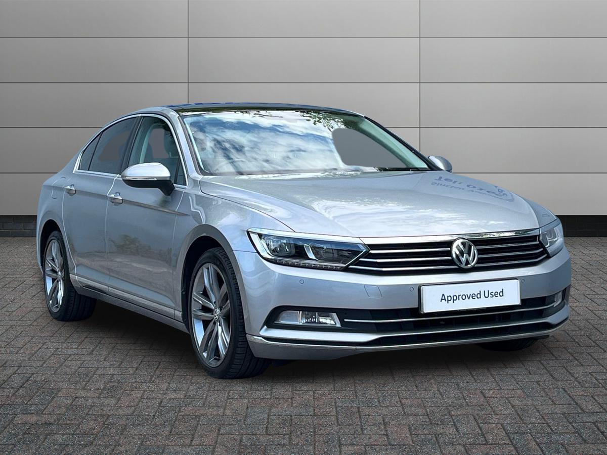 Main listing image - Volkswagen Passat