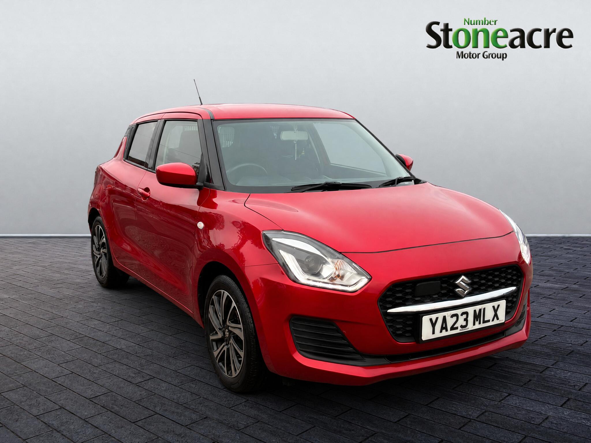 Main listing image - Suzuki Swift