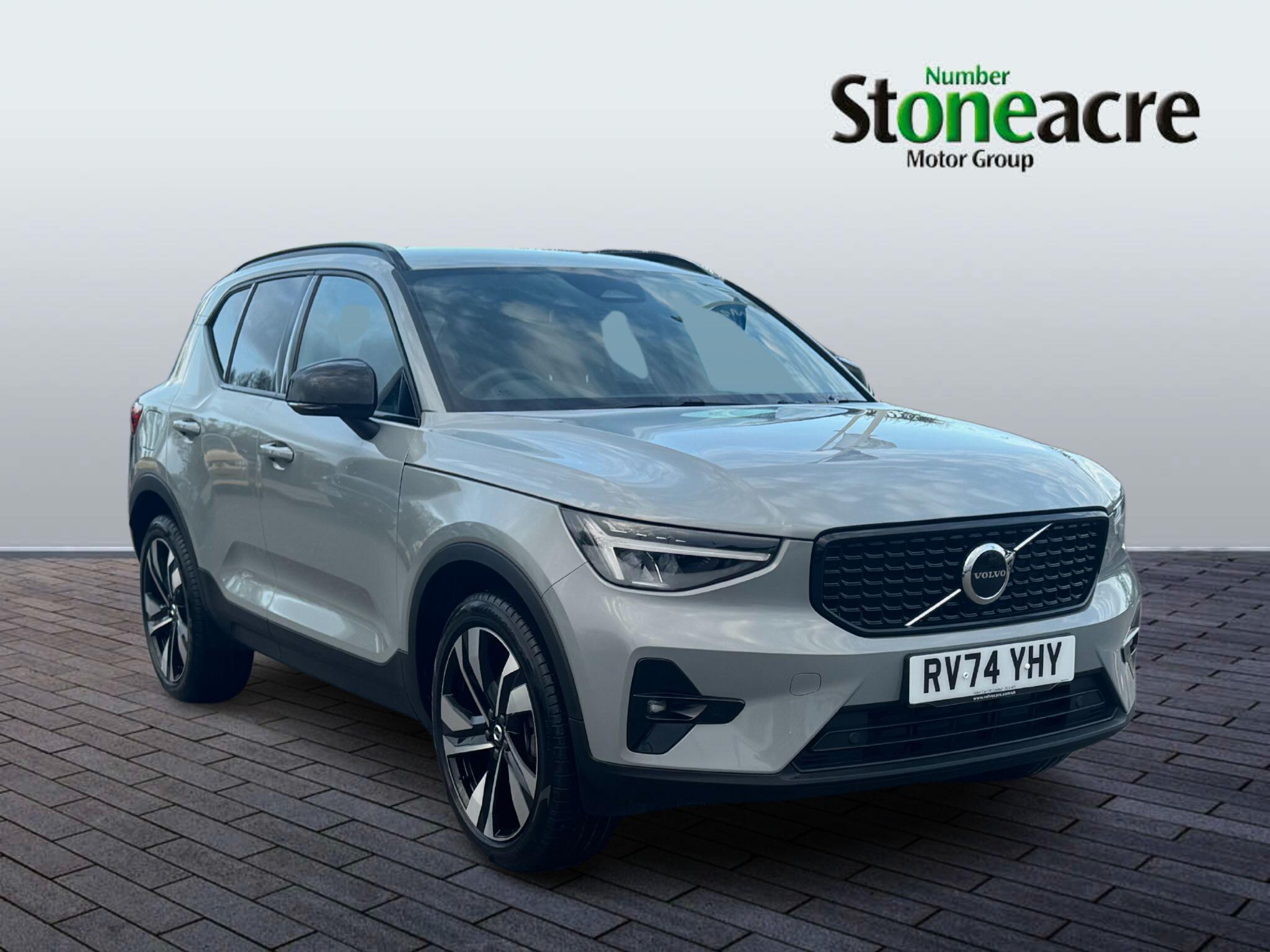 Main listing image - Volvo XC40