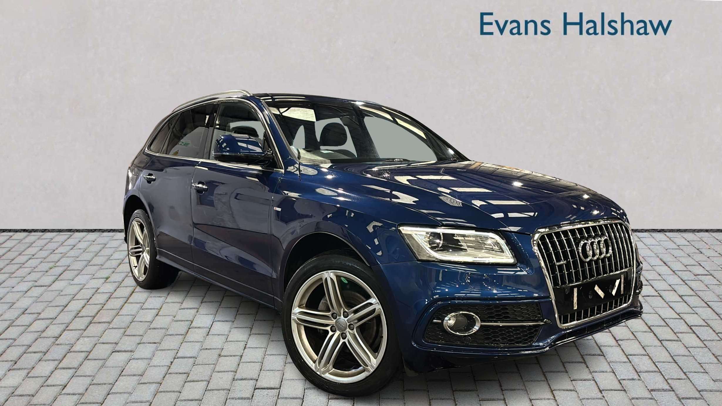 Main listing image - Audi Q5