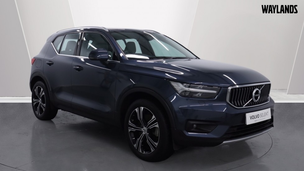 Main listing image - Volvo XC40