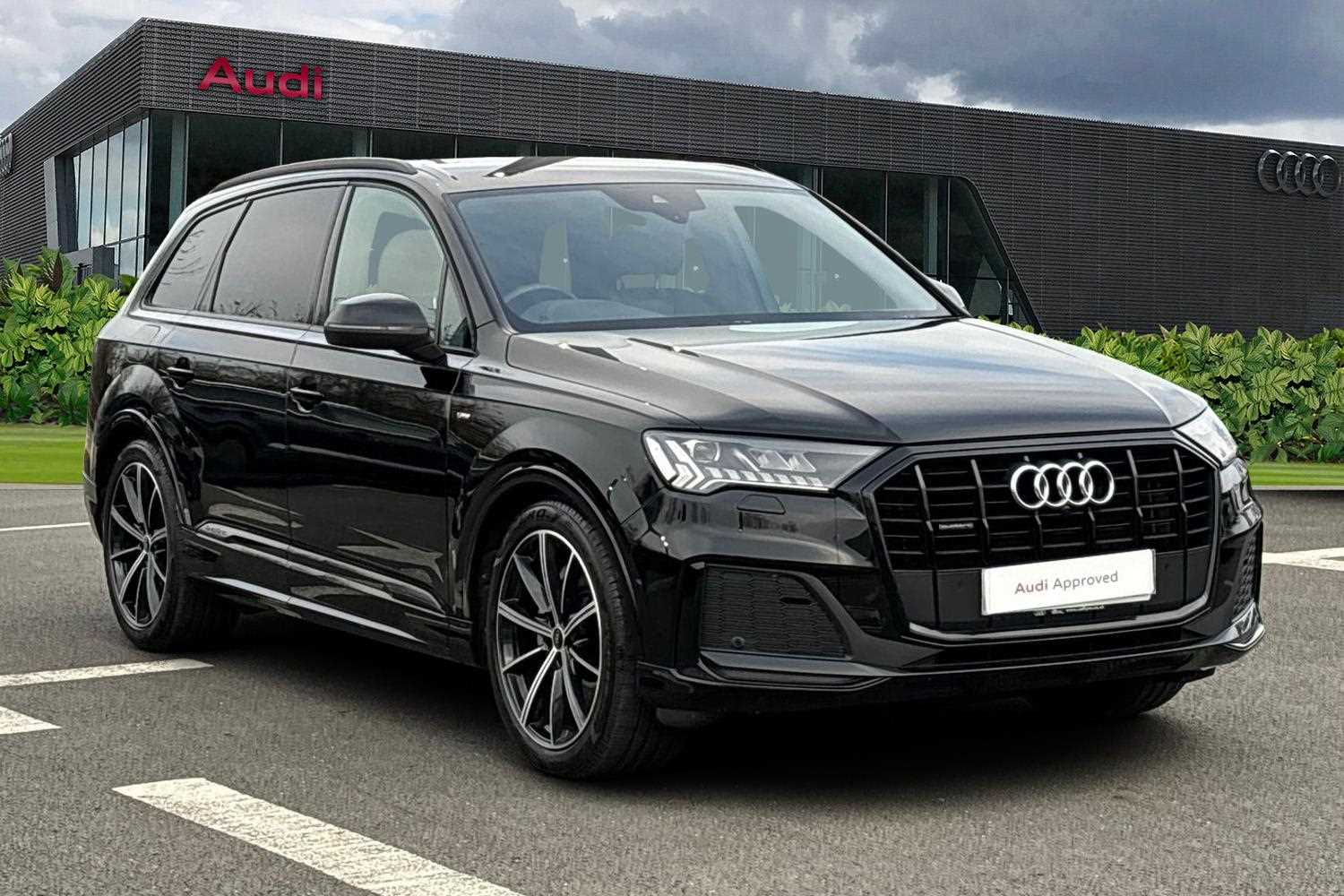 Main listing image - Audi Q7