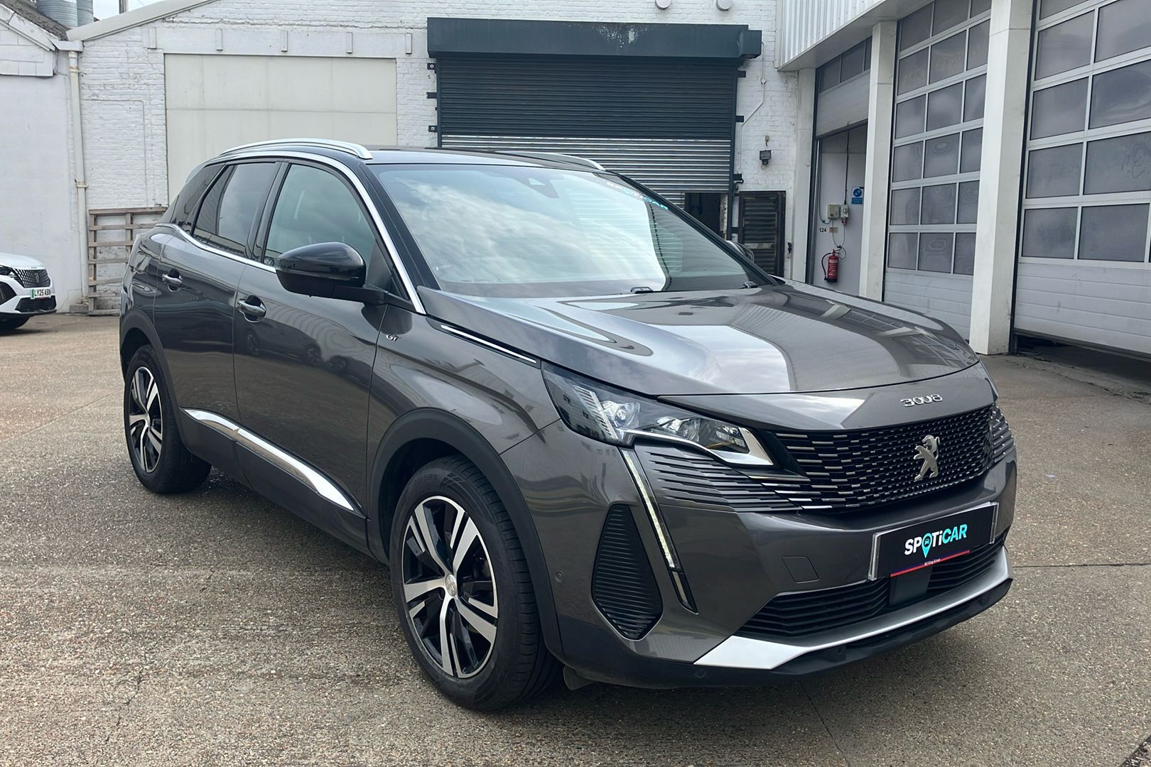 Main listing image - Peugeot 3008