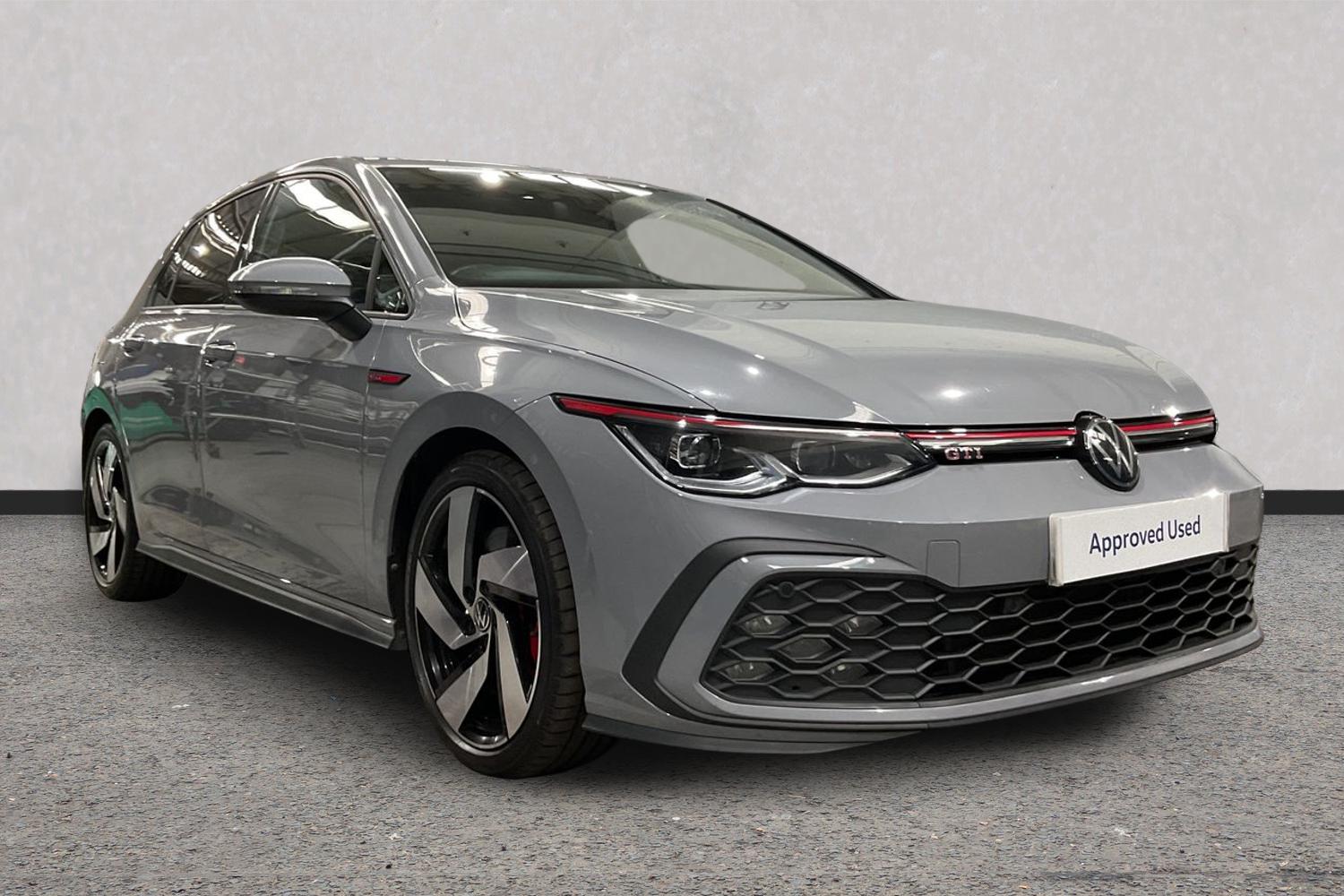 Main listing image - Volkswagen Golf
