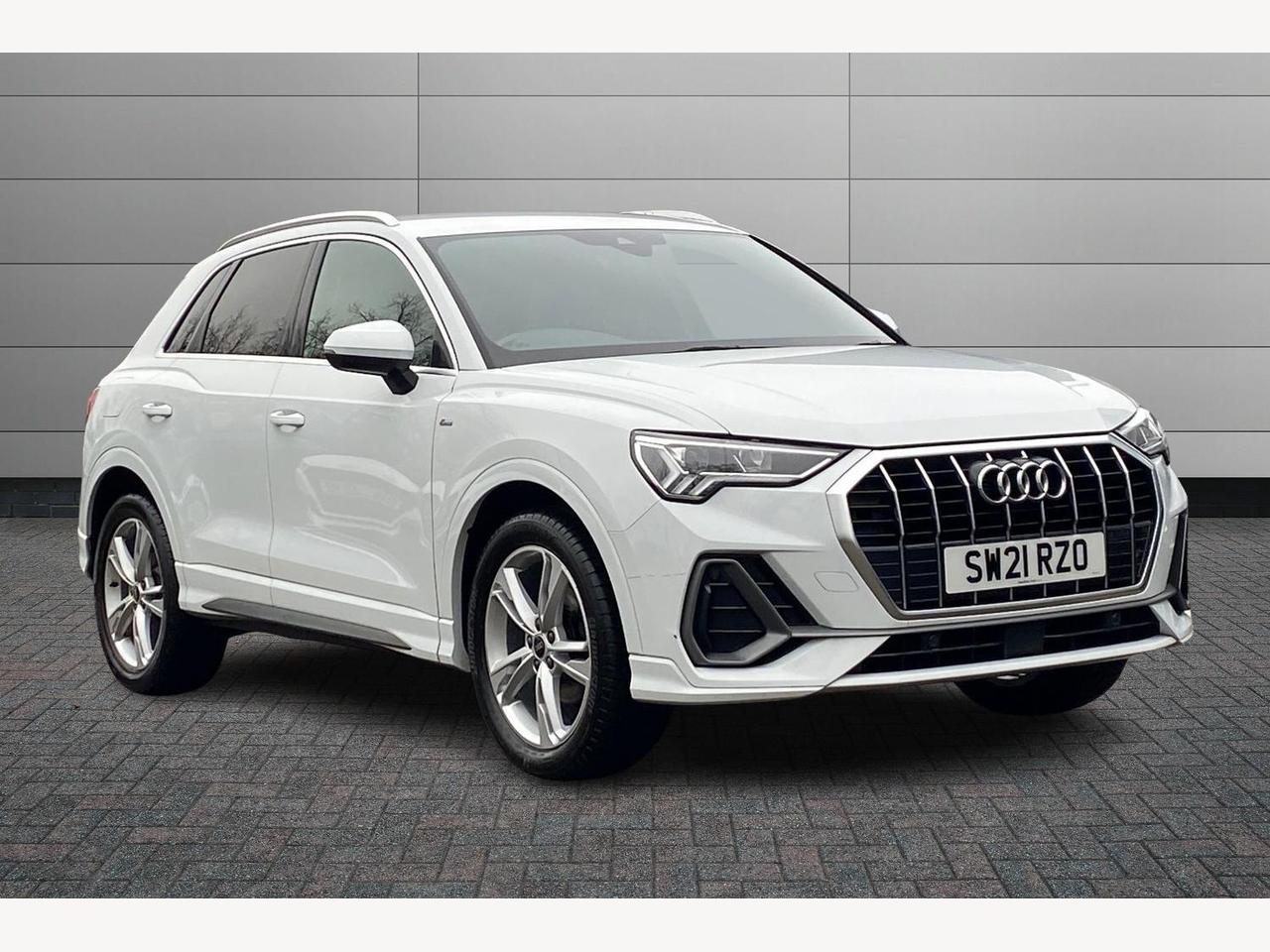 Main listing image - Audi Q3