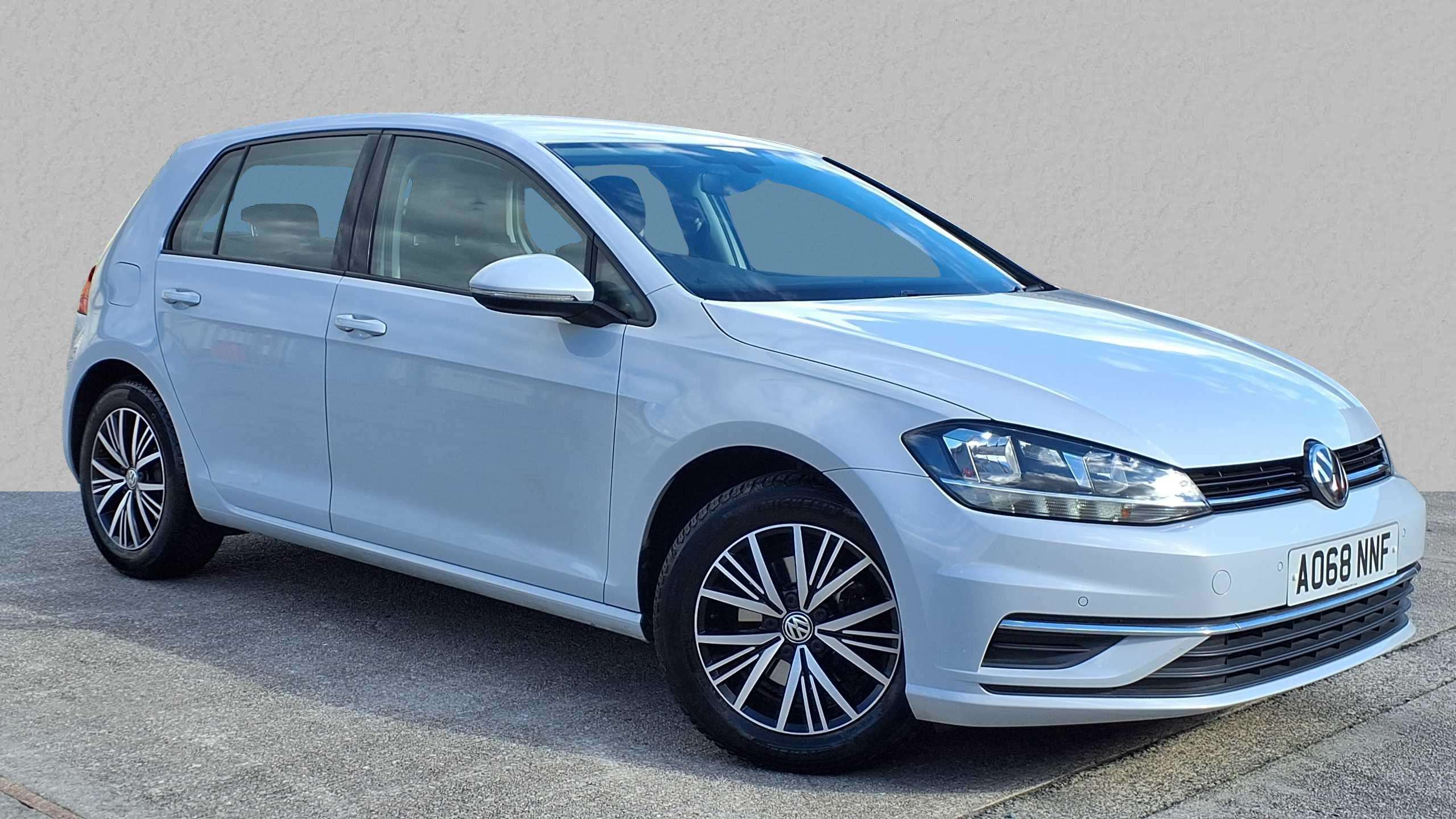Main listing image - Volkswagen Golf