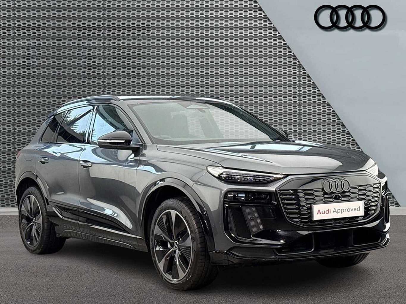 Main listing image - Audi Q6