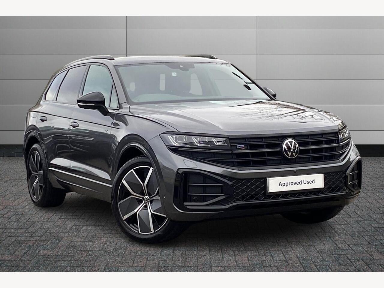 Main listing image - Volkswagen Touareg
