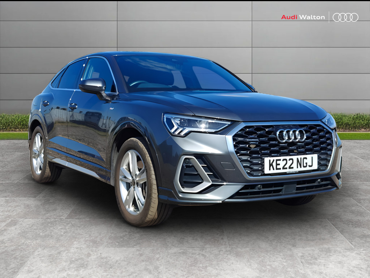 Main listing image - Audi Q3