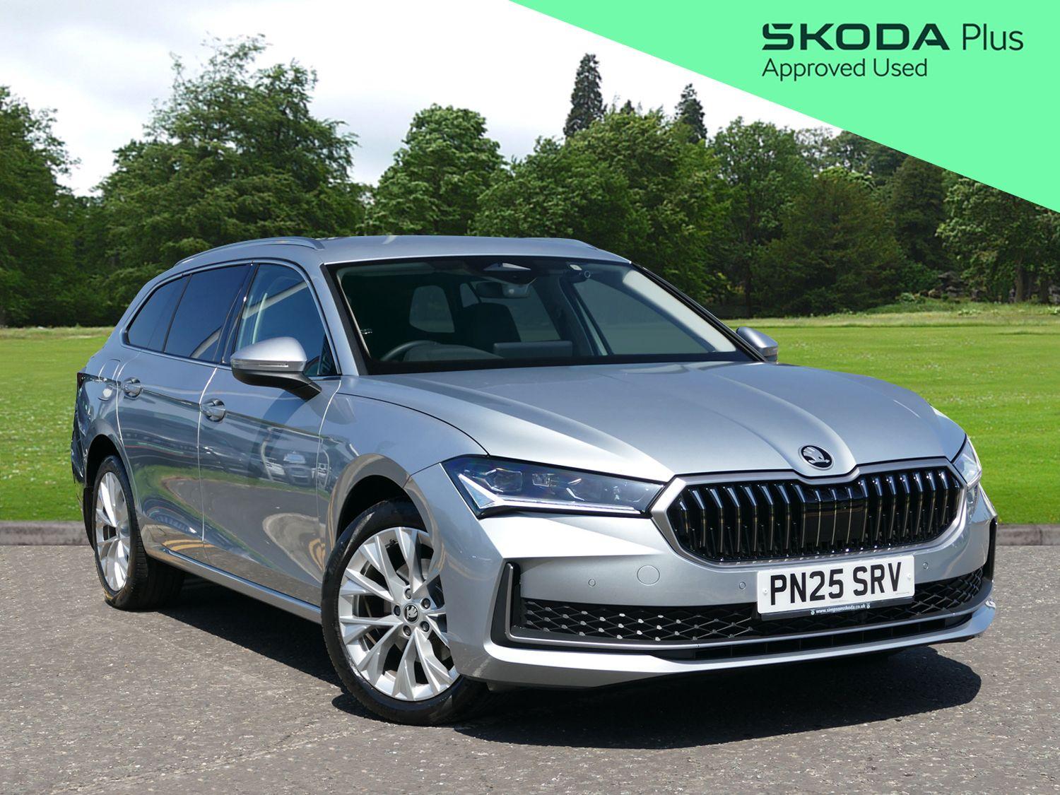 Main listing image - Skoda Superb Estate