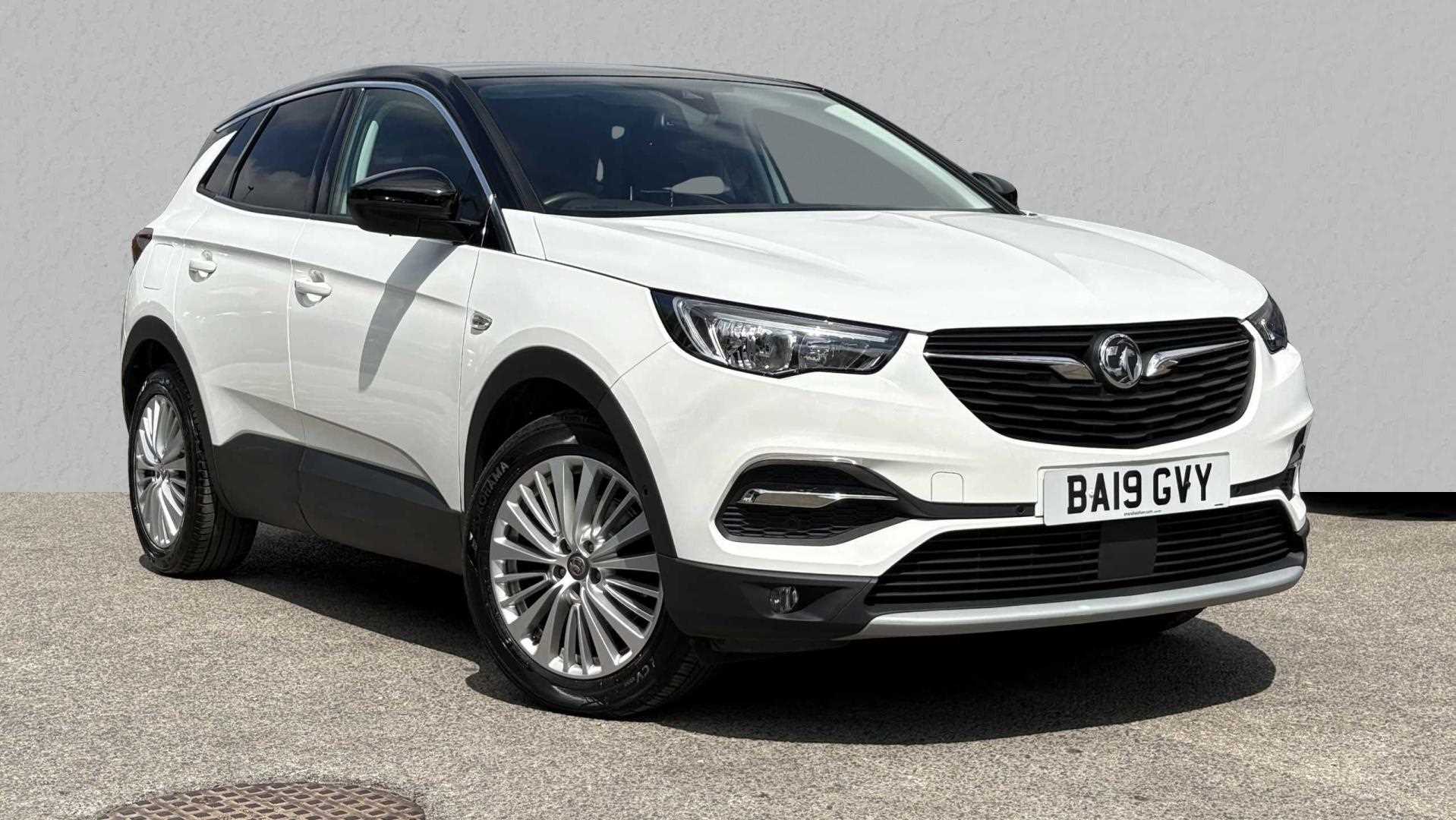 Main listing image - Vauxhall Grandland X