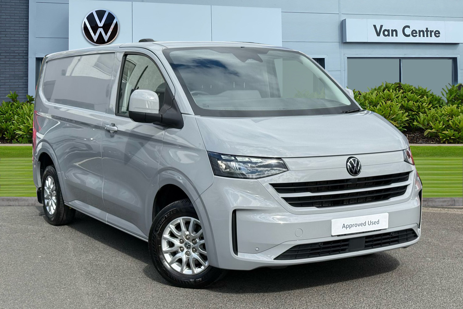 Main listing image - Volkswagen Transporter