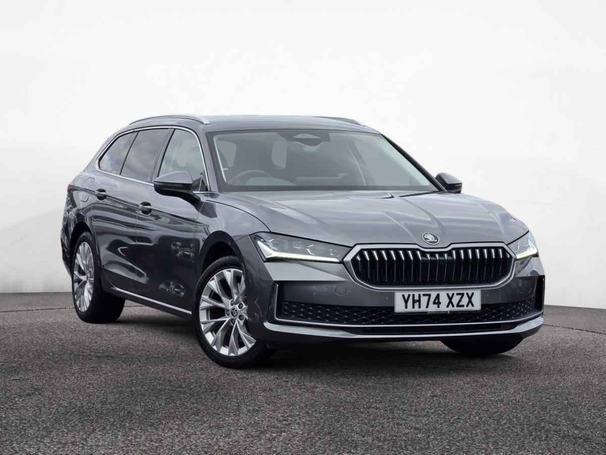Main listing image - Skoda Superb