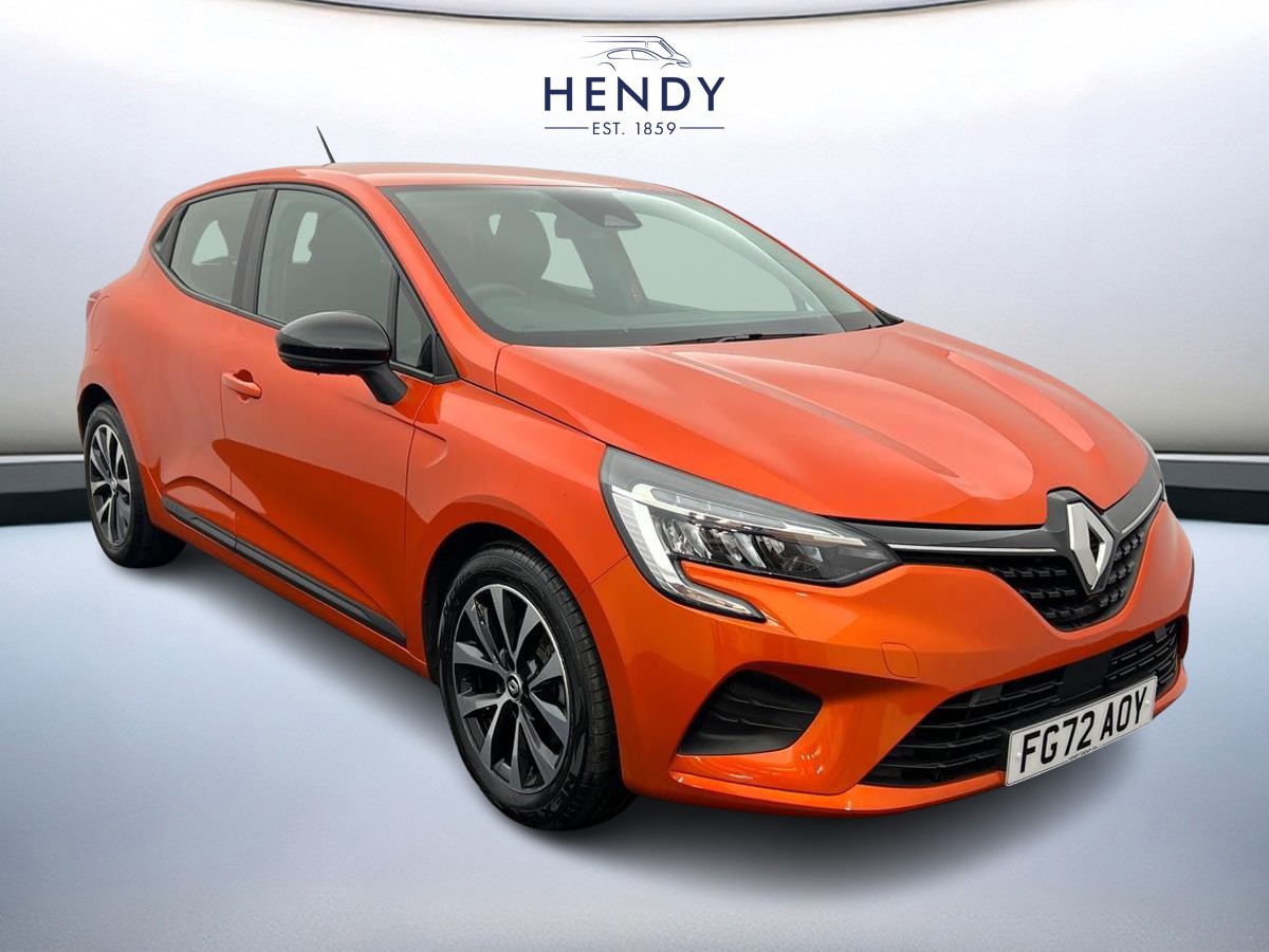 Main listing image - Renault Clio
